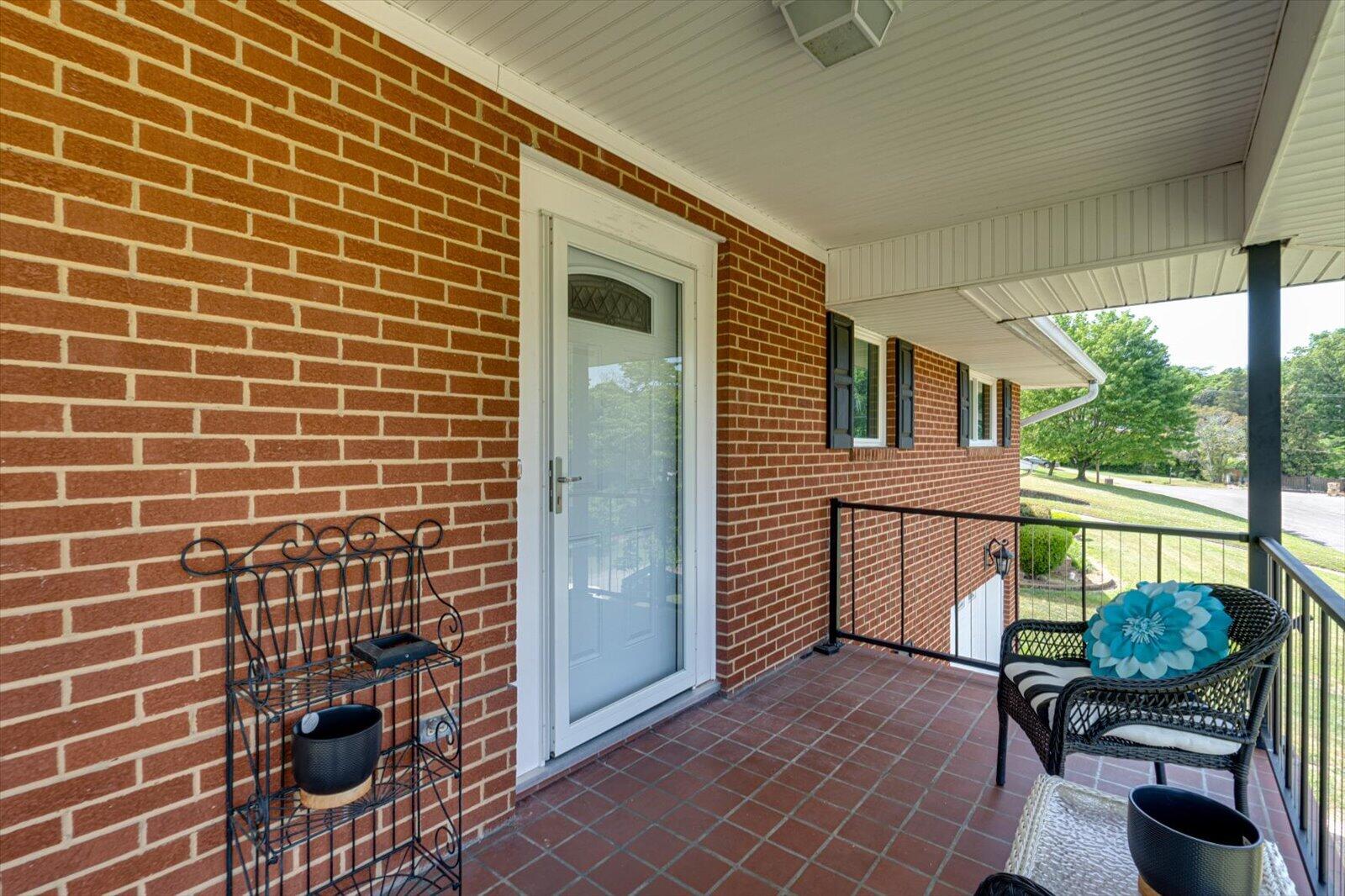 4022 Belvoir Pines Drive