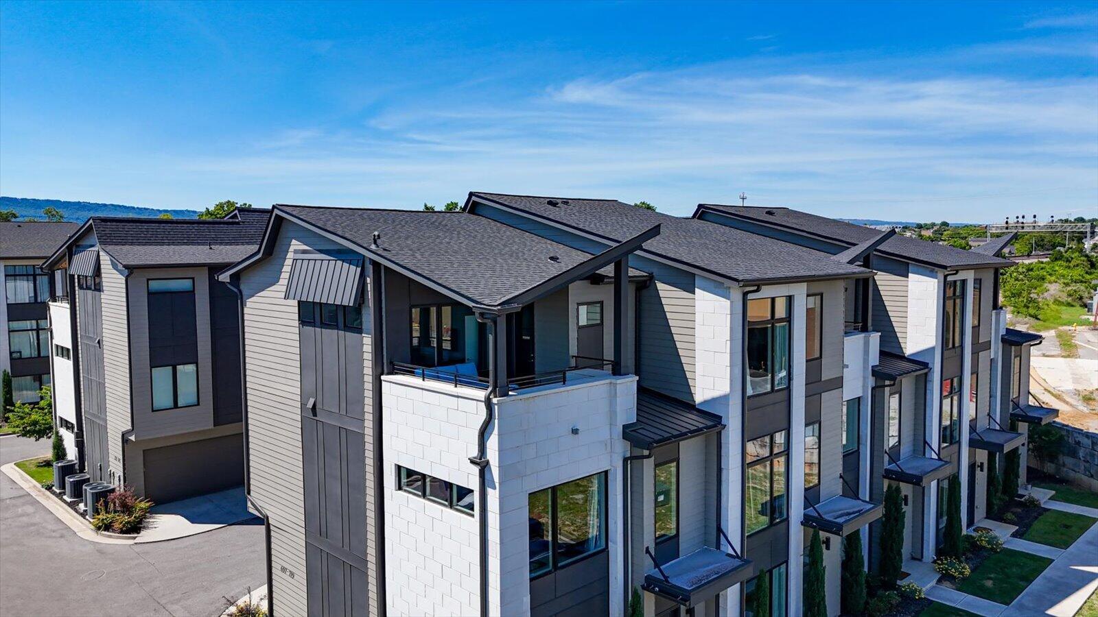 697 Burnside Place