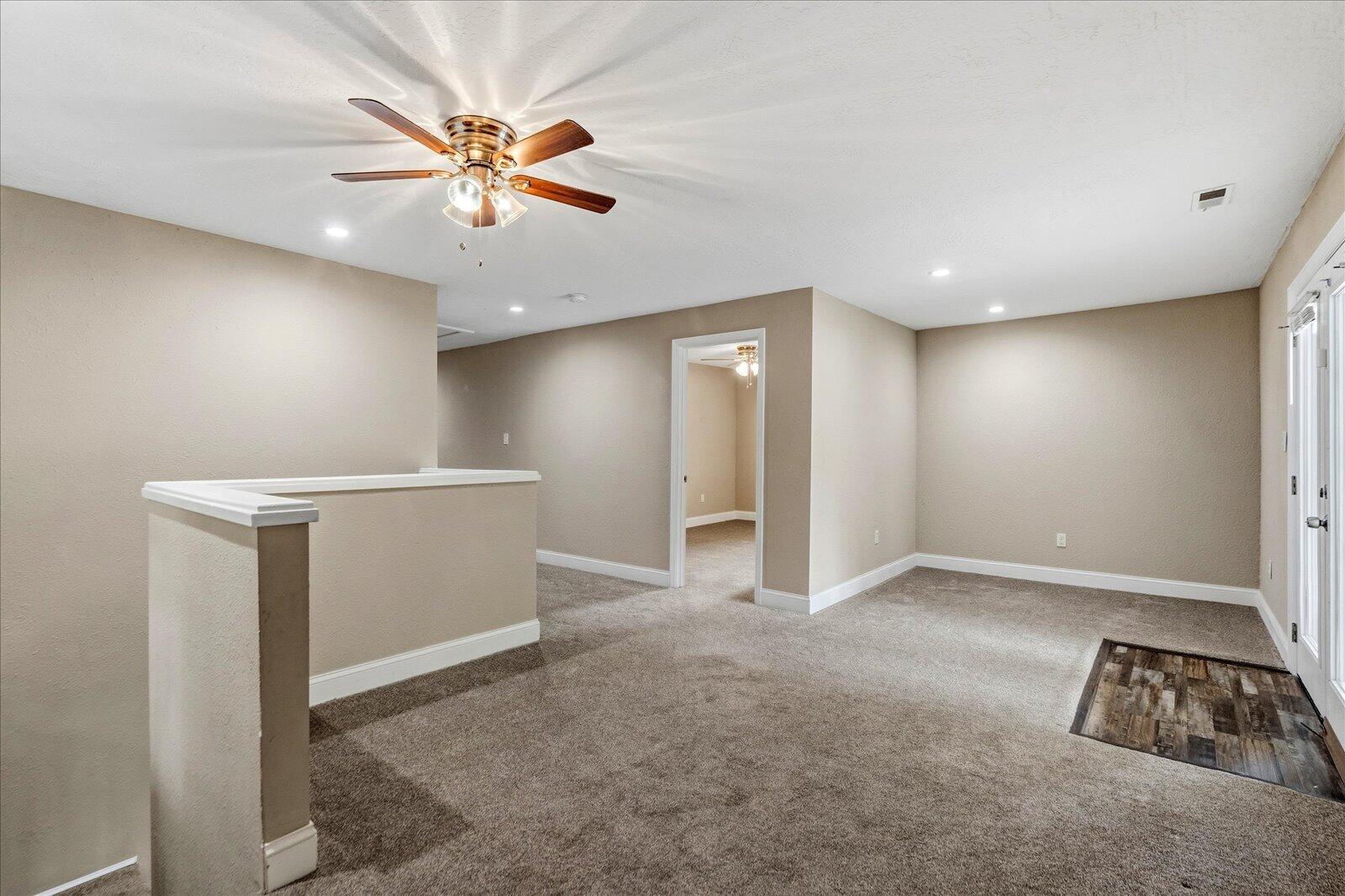 5313 Taft Highway