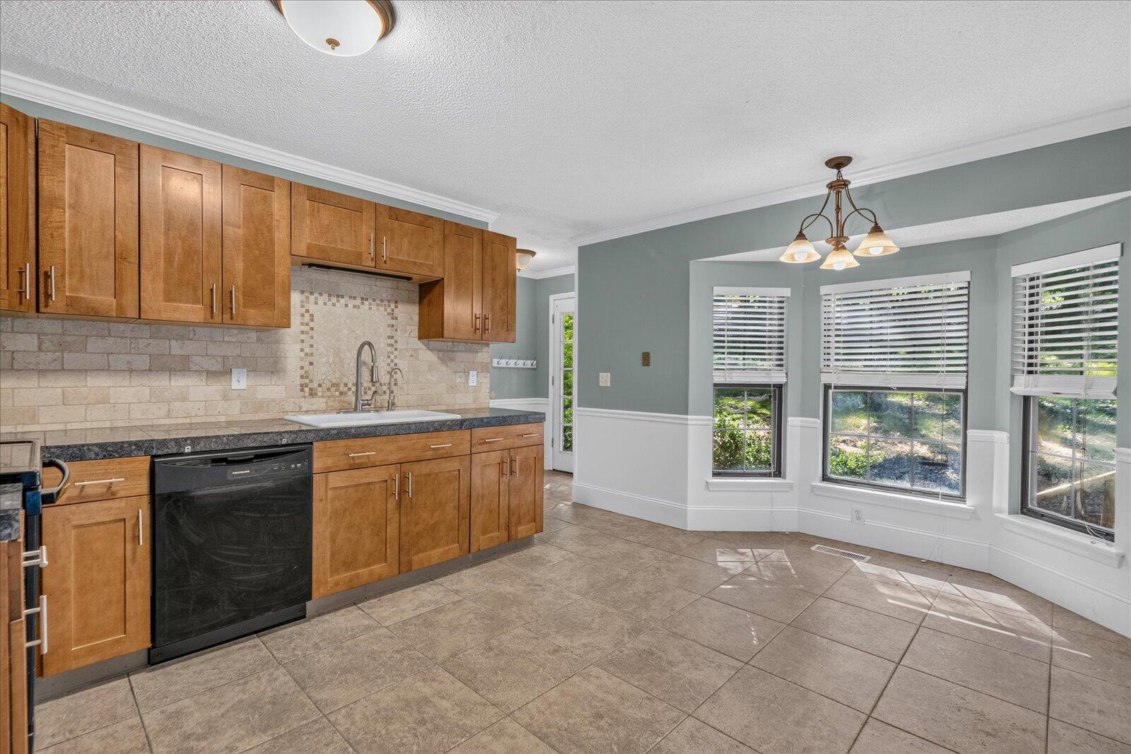 6536 Harbor View Drive