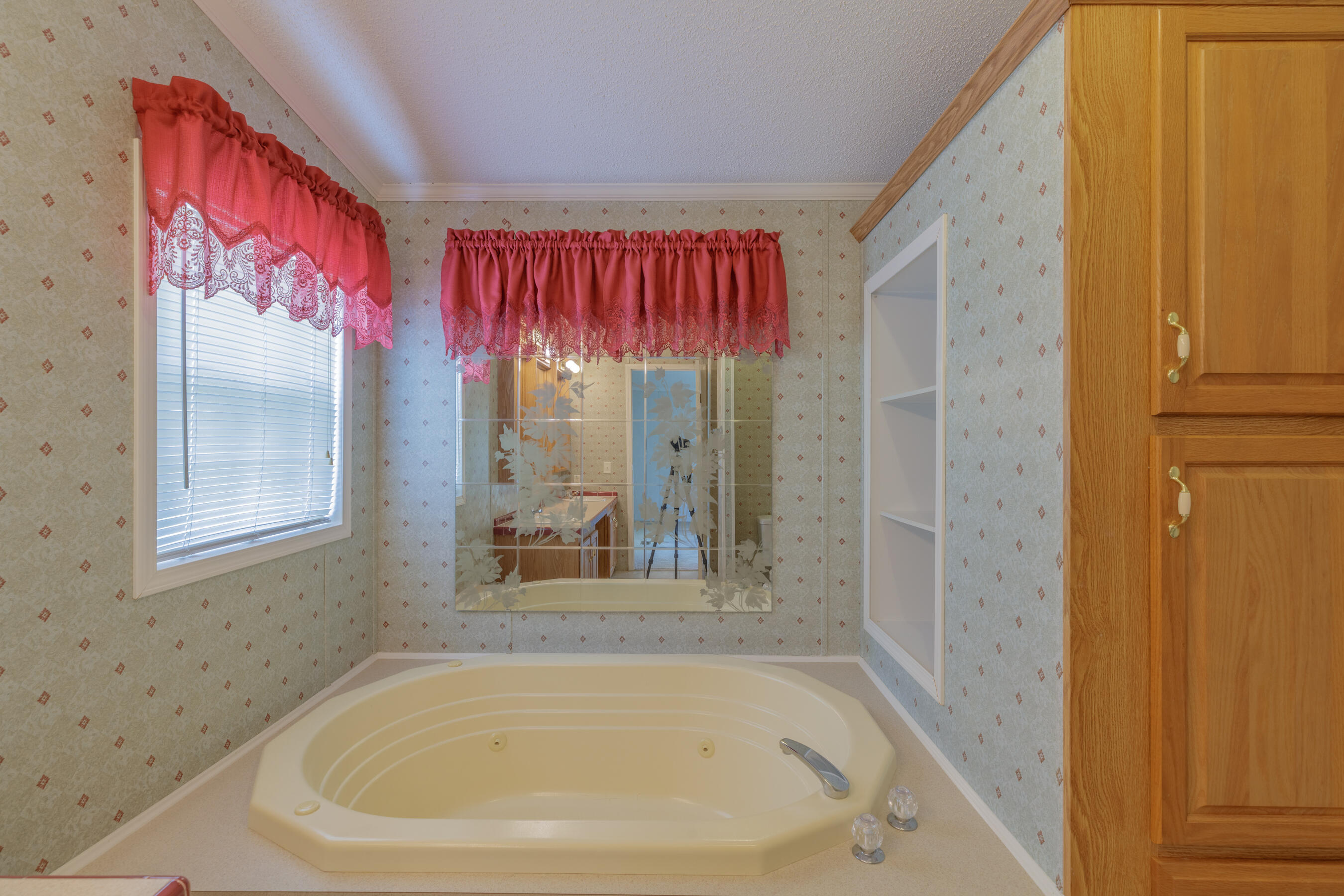 3888 Keith Road