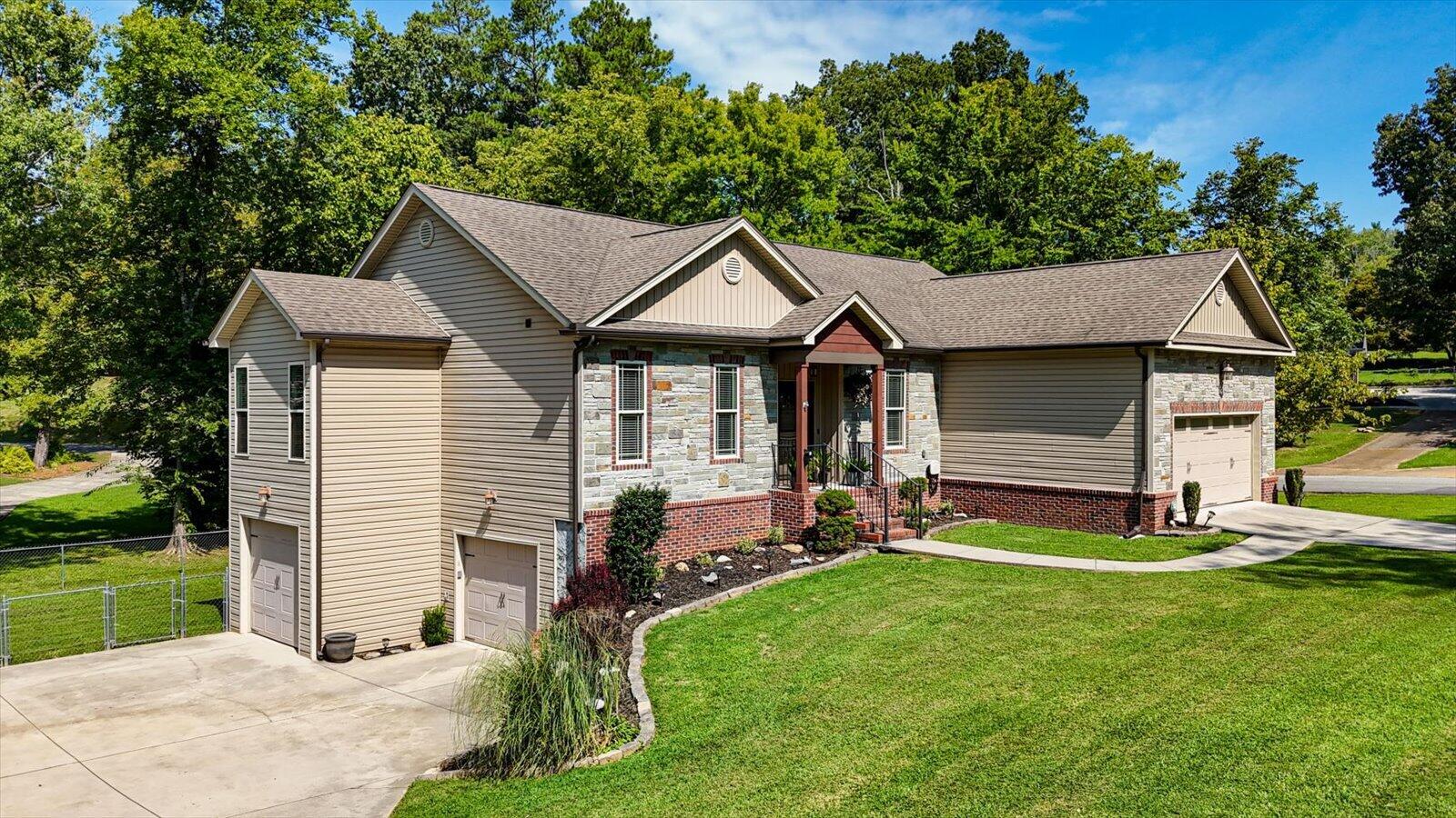 2356 Gale Lane