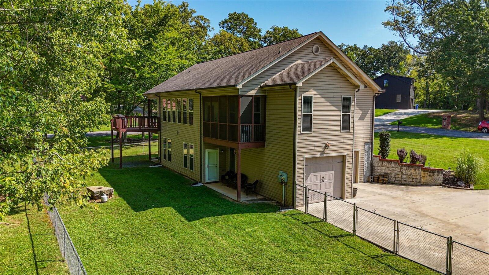 2356 Gale Lane