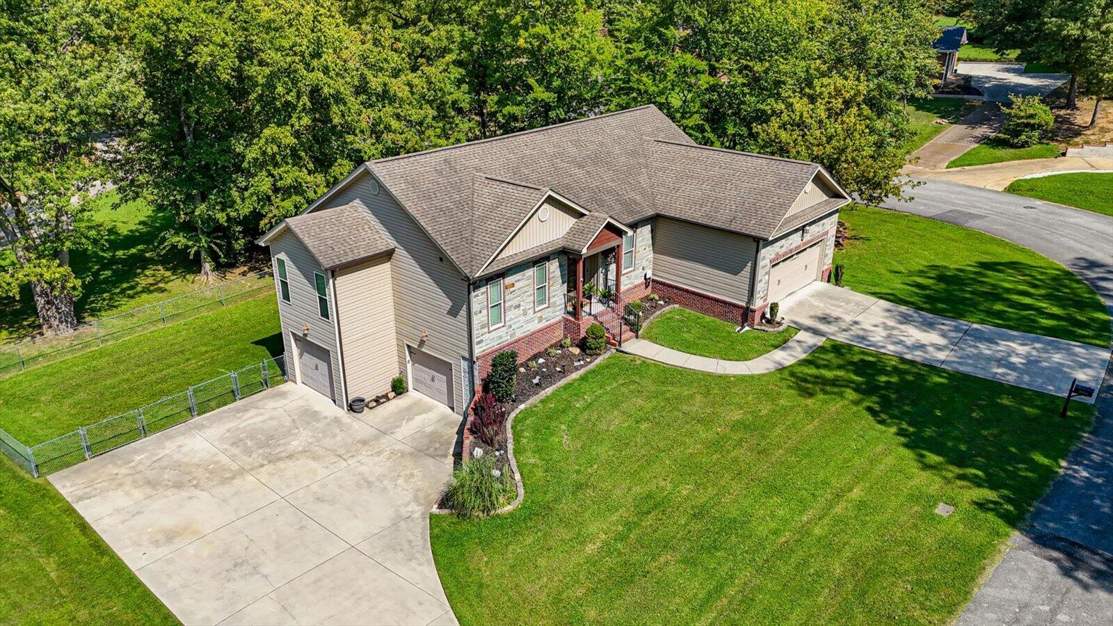 2356 Gale Lane
