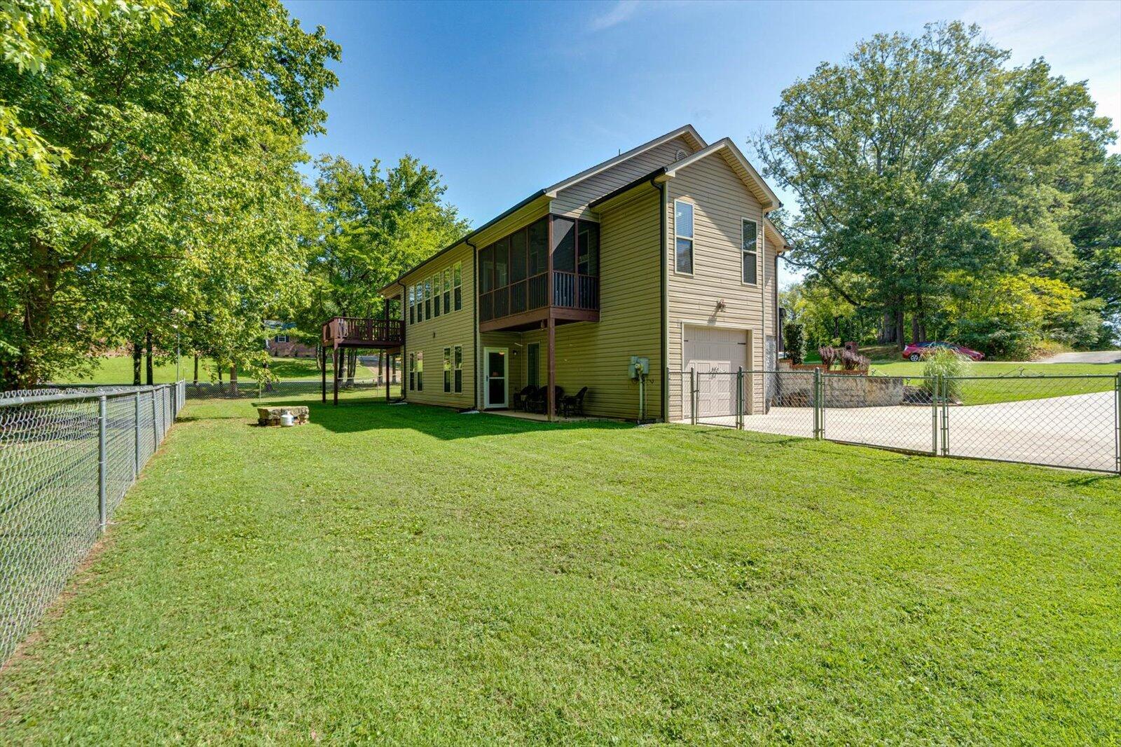 2356 Gale Lane