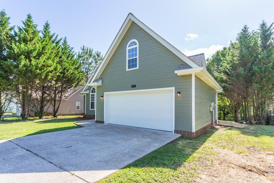 727 Chattanooga Valley Road