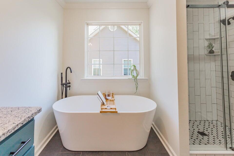 727 Chattanooga Valley Road