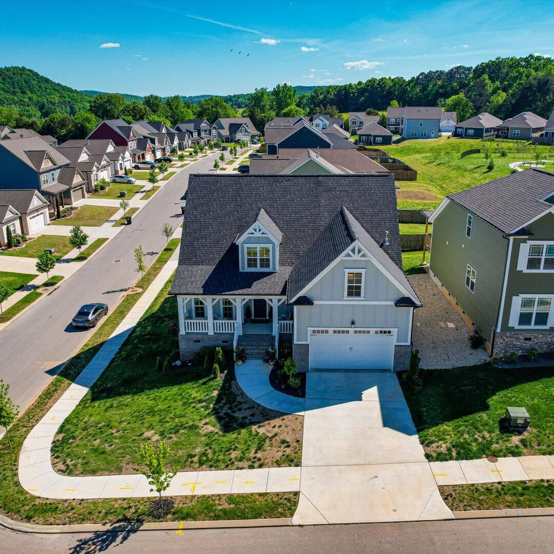 10387 Magnolia Farm Drive