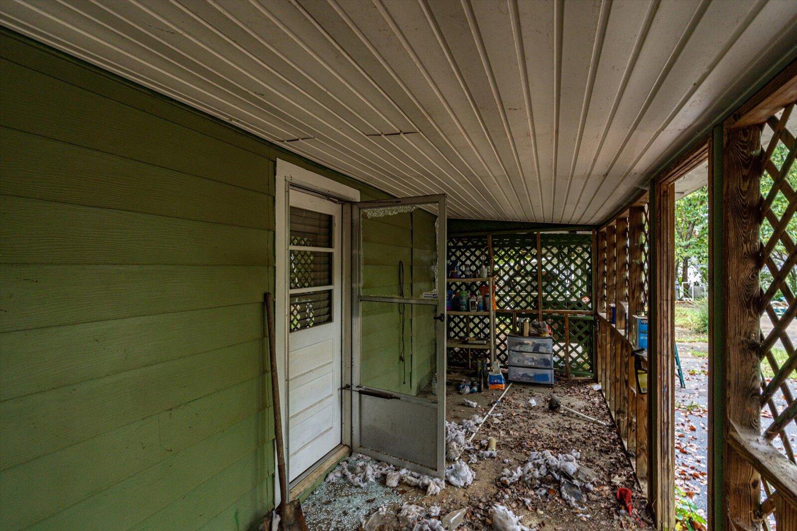 280 Orlando Drive NE