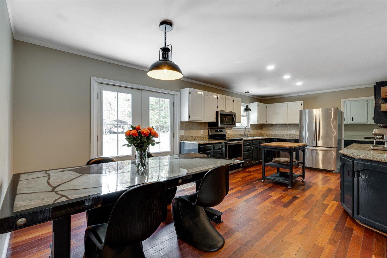 5037 Johnston Road, McDonald