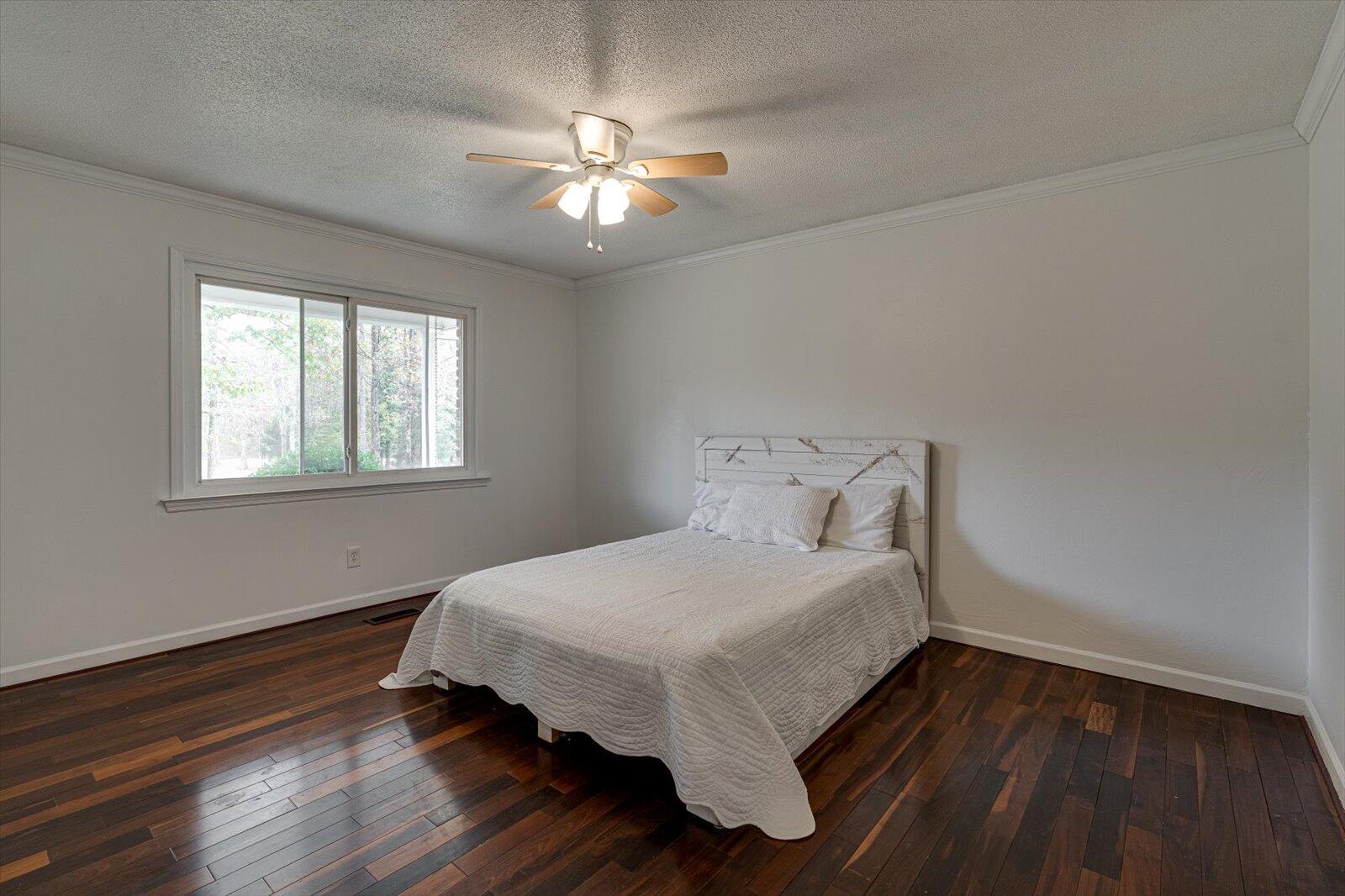 5037 Johnston Road, McDonald