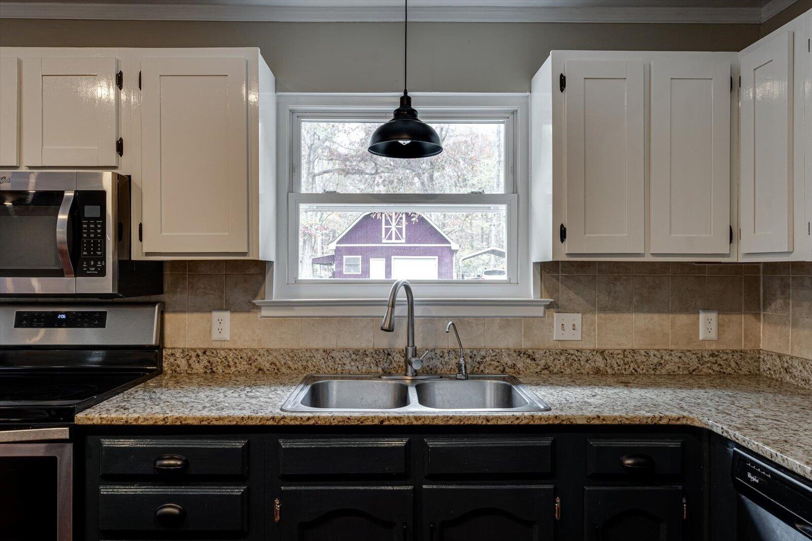 5037 Johnston Road, McDonald