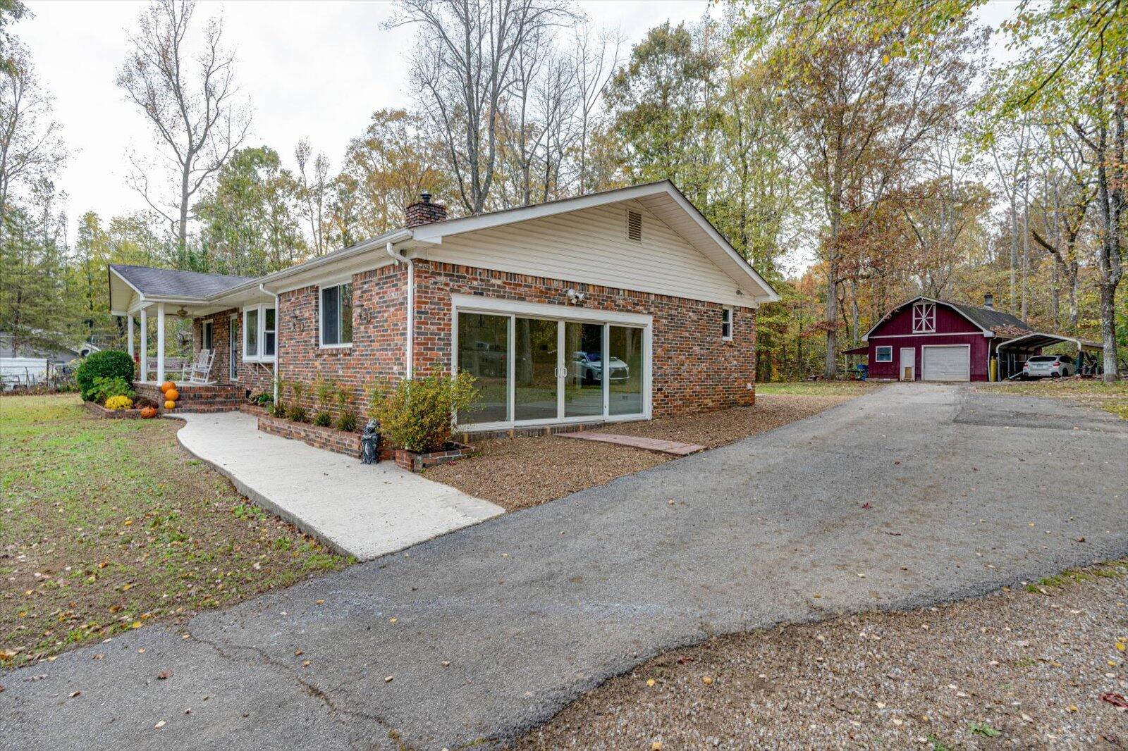 5037 Johnston Road, McDonald