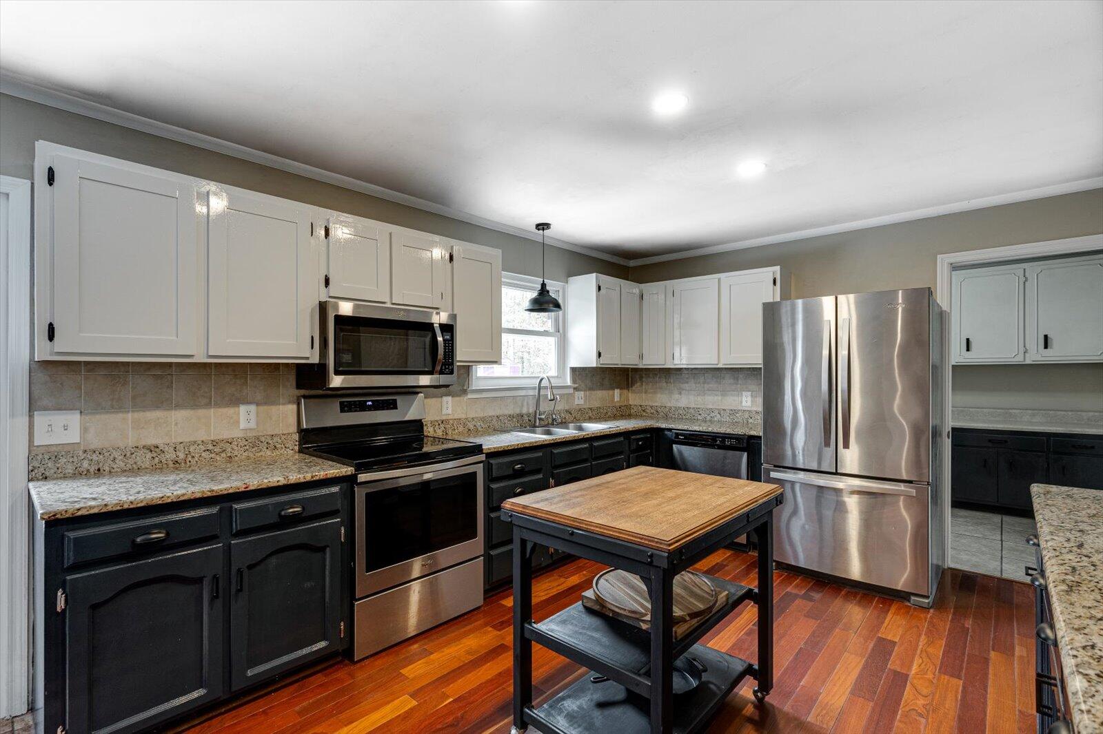 5037 Johnston Road, McDonald