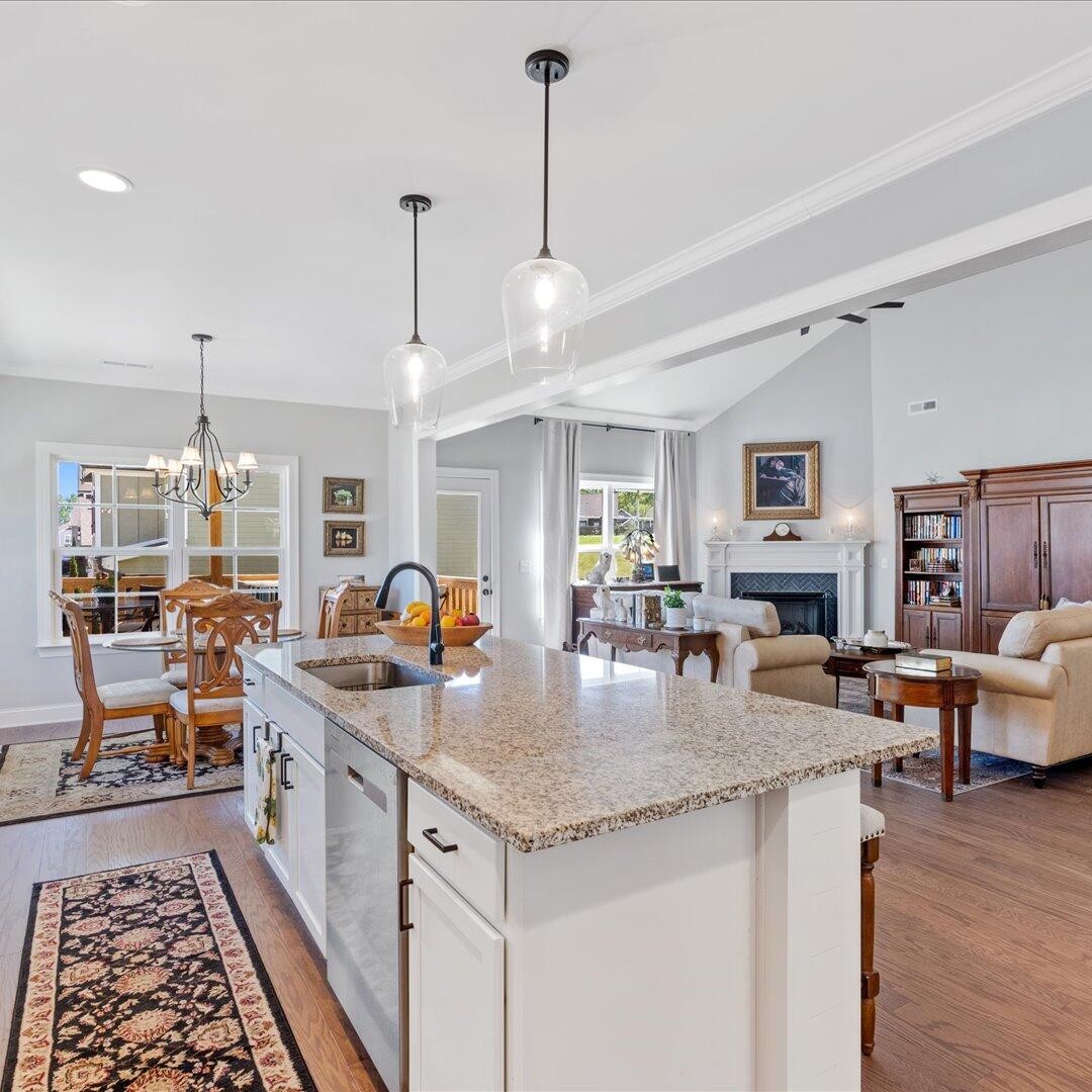 10387 Magnolia Farm Drive
