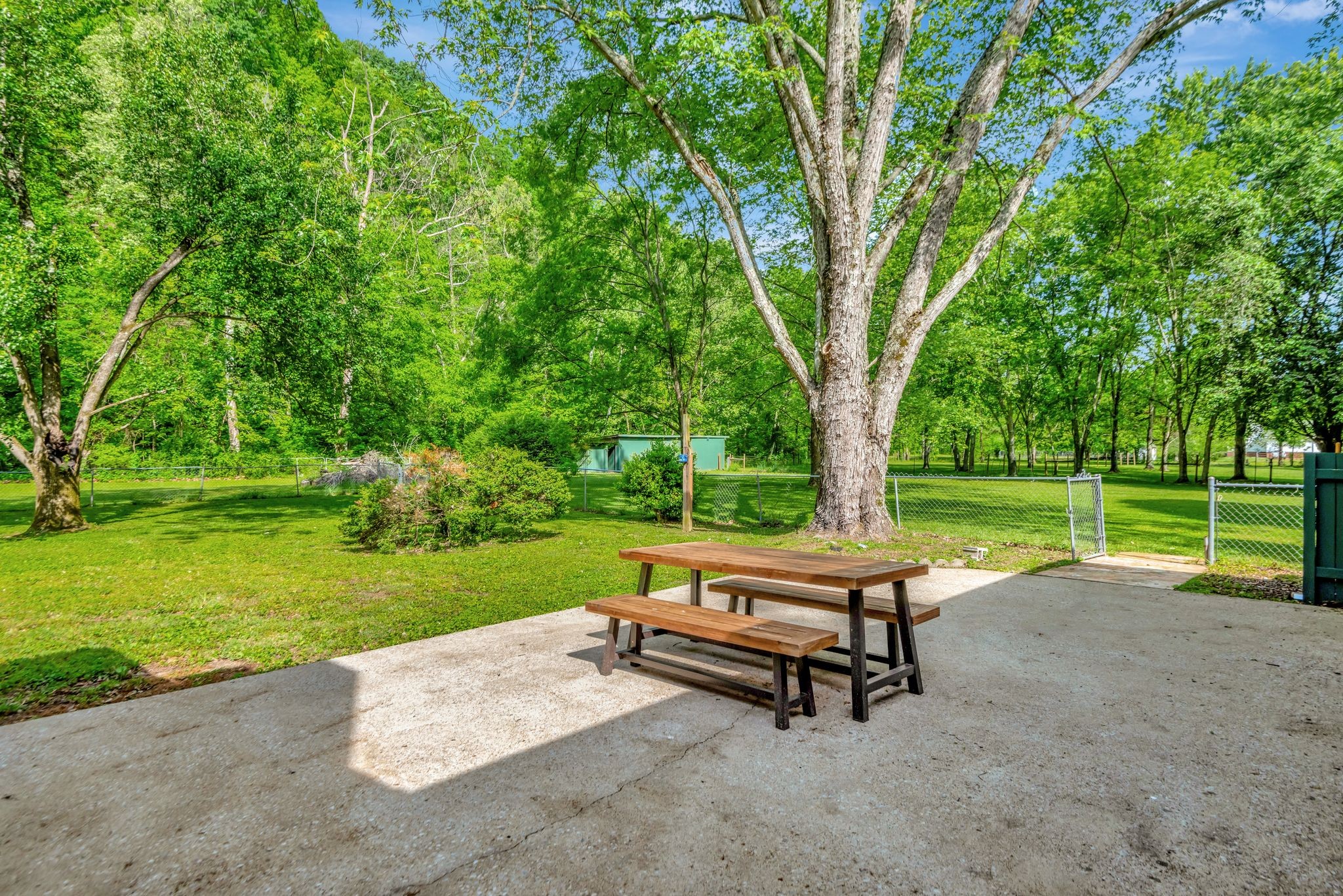 2366 Sams Creek Rd