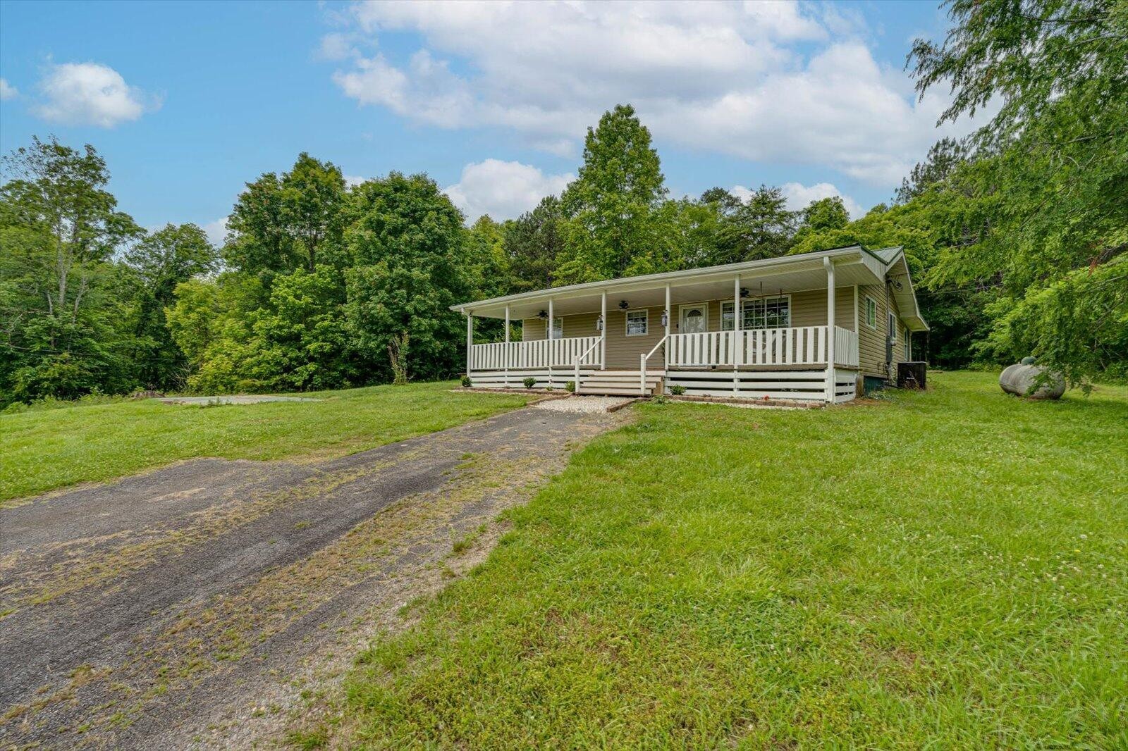606 Baugh Springs Road