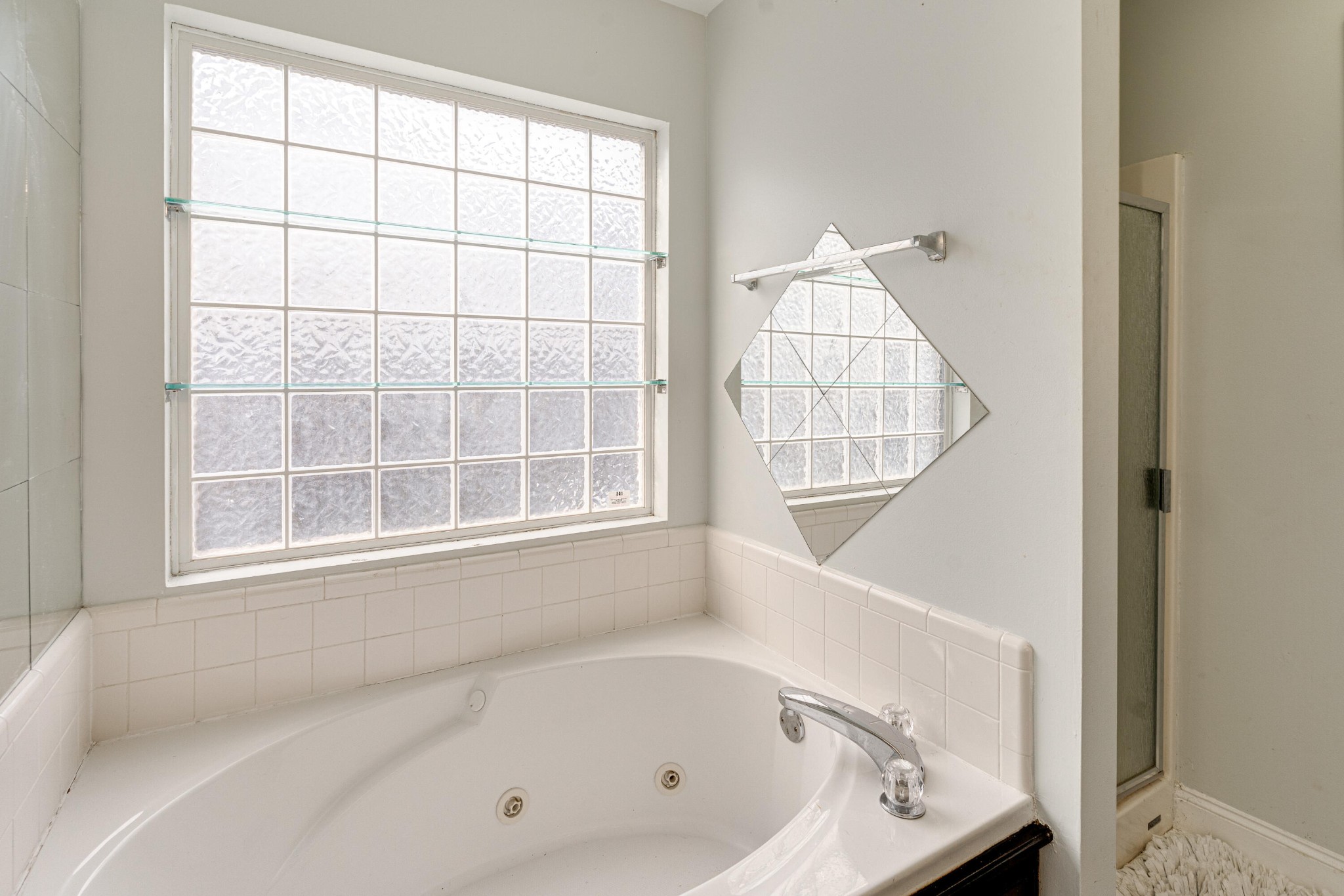 2240 Tunnel Boulevard