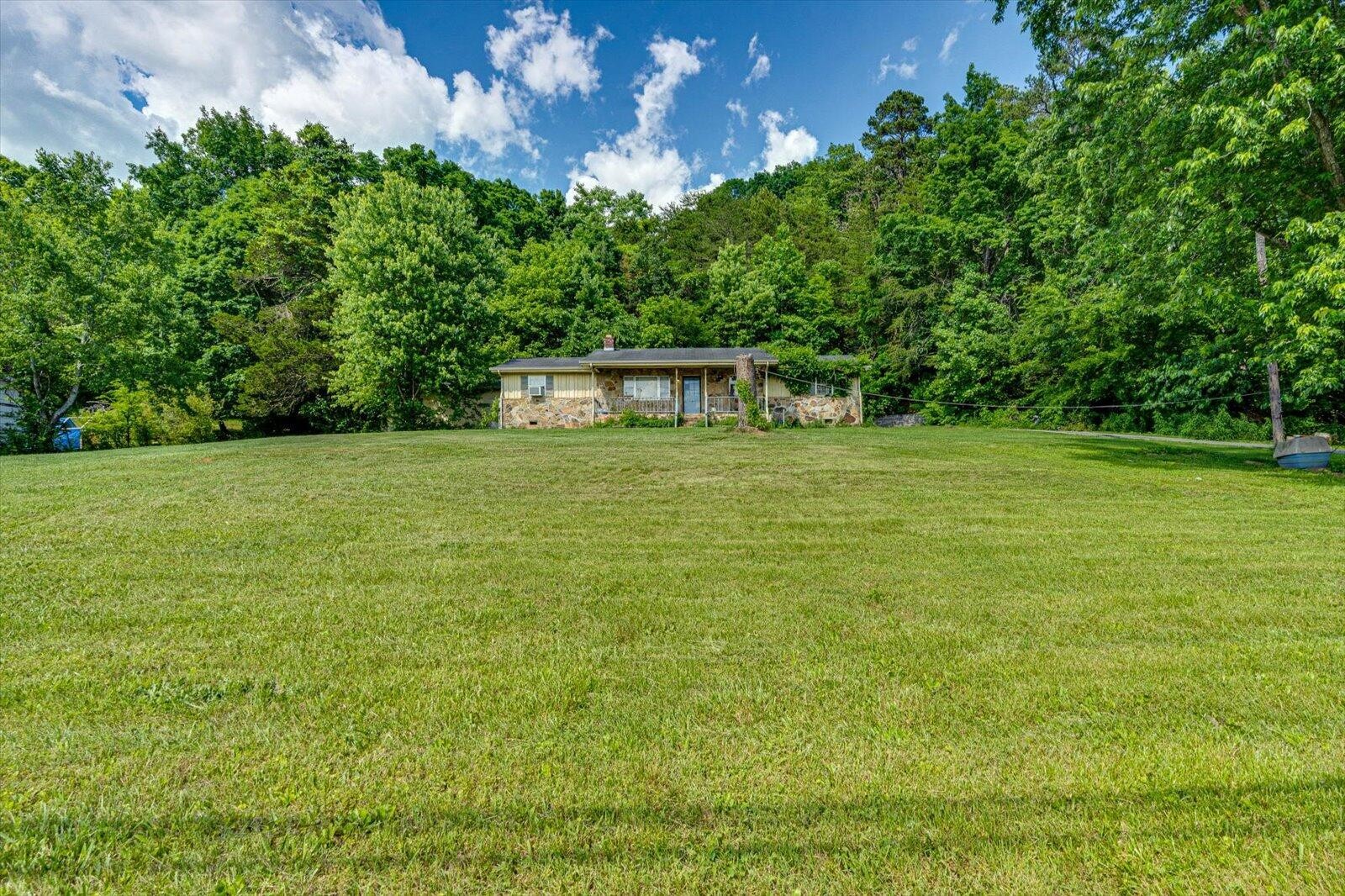 9815 E Brainerd Road