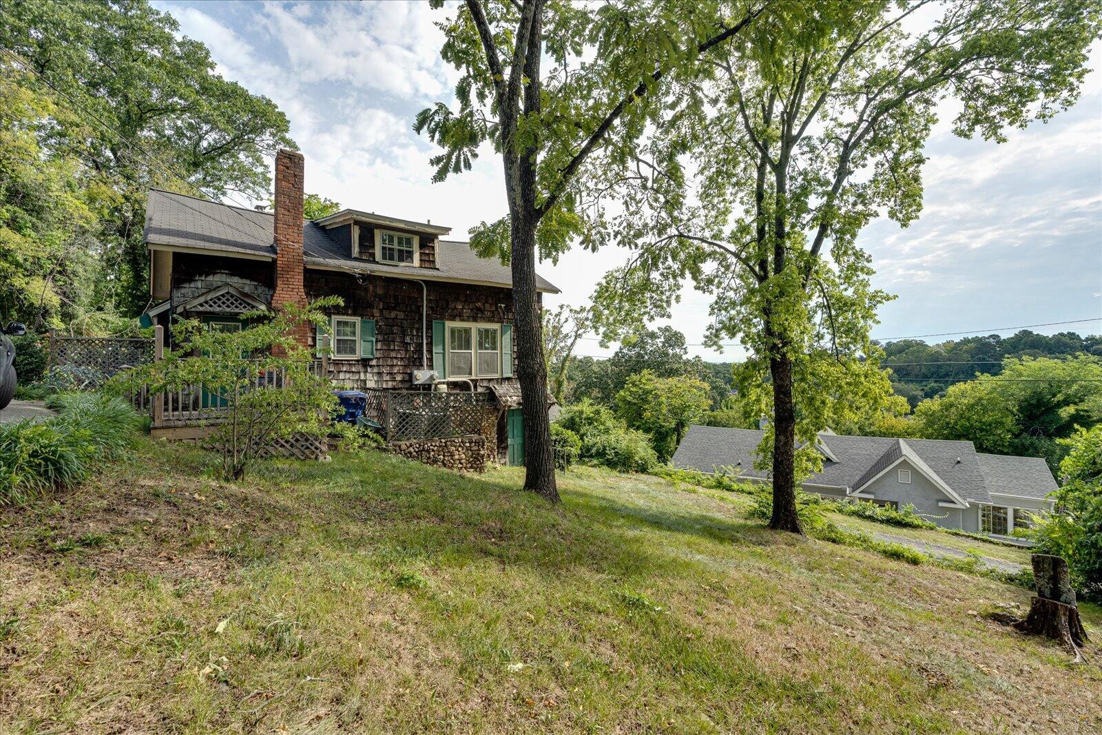 94 Sherwood Avenue