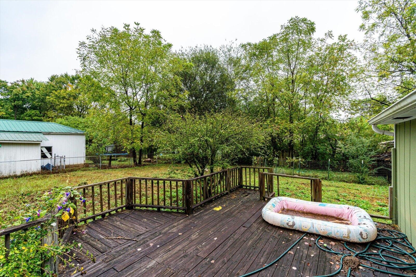 280 Orlando Drive, NE