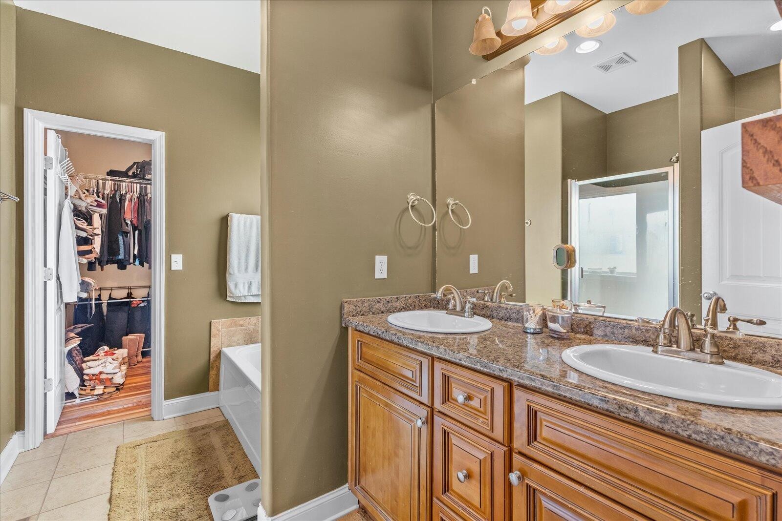 4418 Kings Lake Court