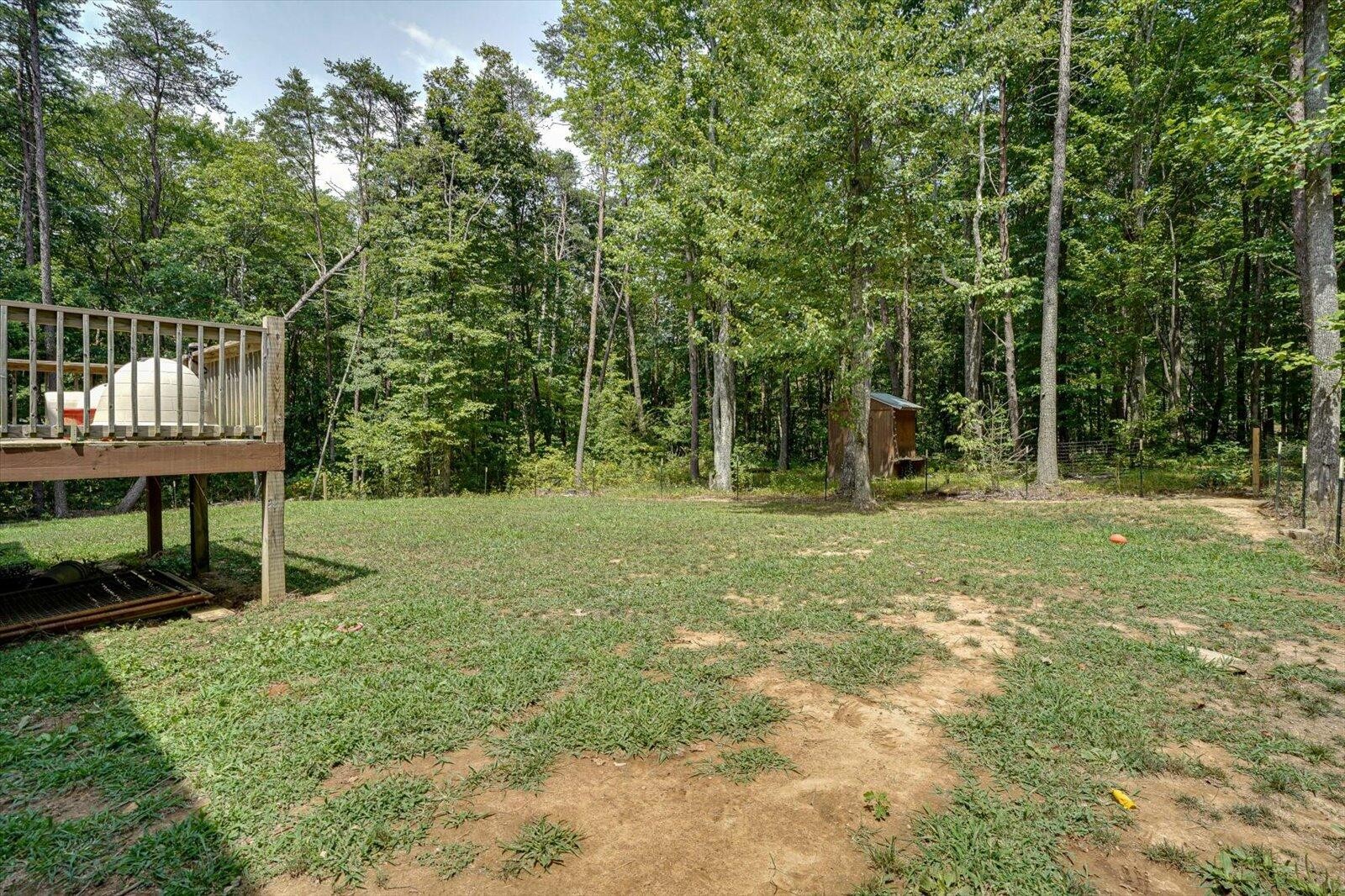 712 Raven Cliff Road