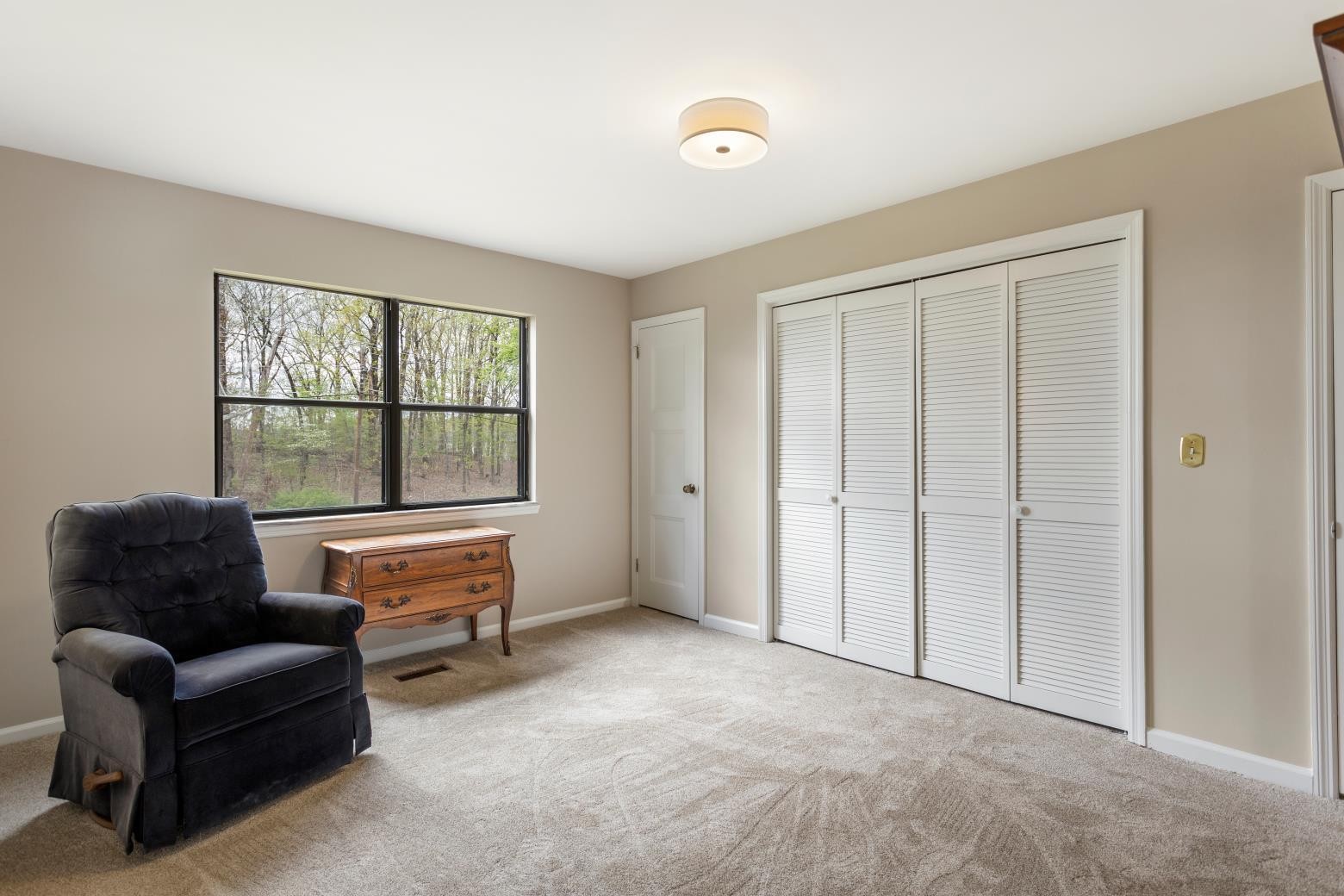 5700 Queen Mary Lane