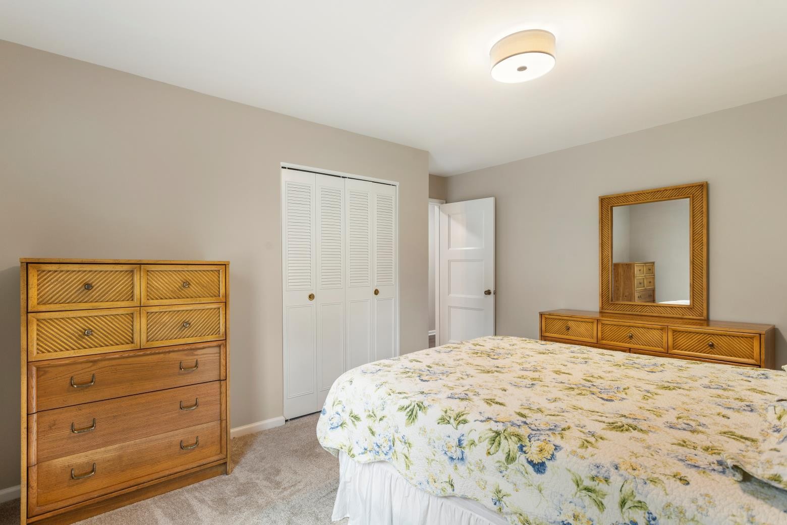 5700 Queen Mary Lane