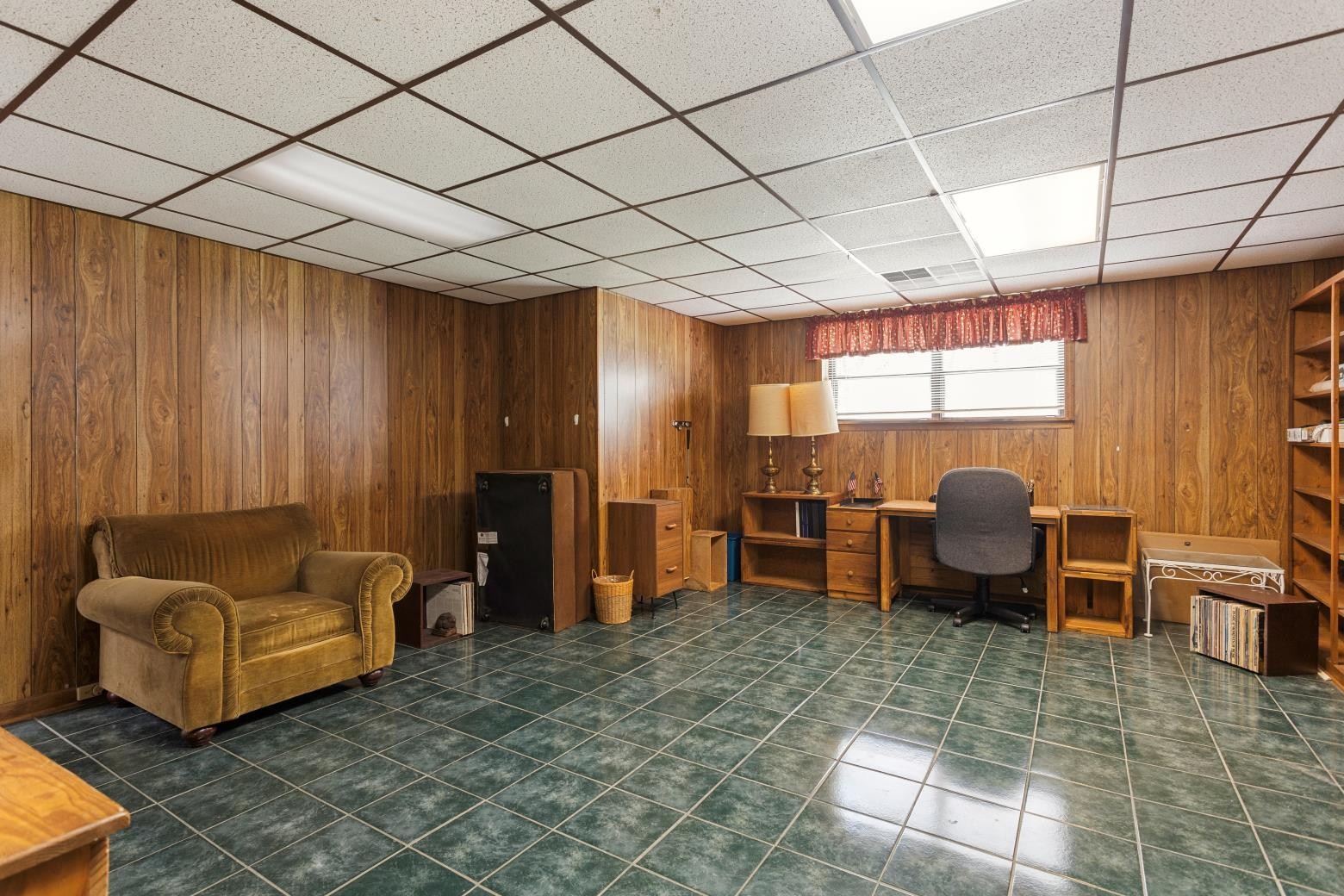 5700 Queen Mary Lane