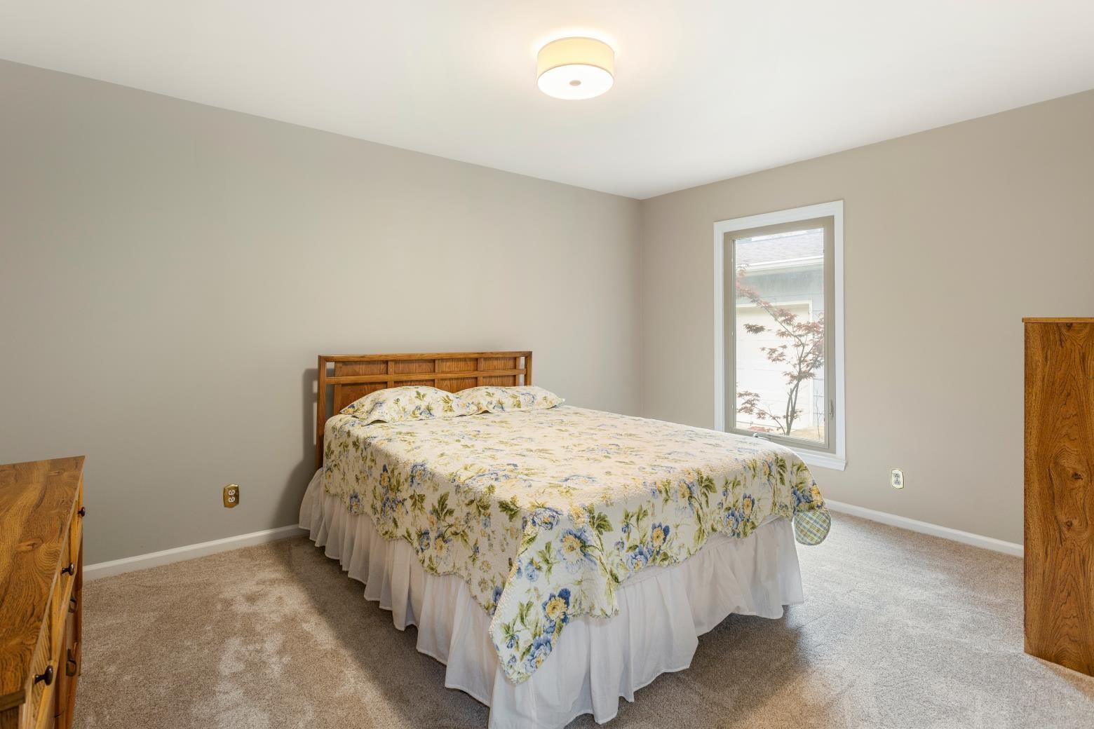 5700 Queen Mary Lane