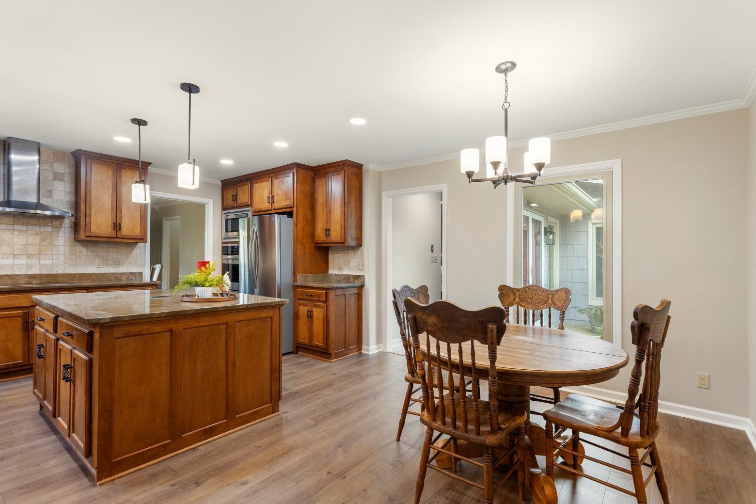 5700 Queen Mary Lane