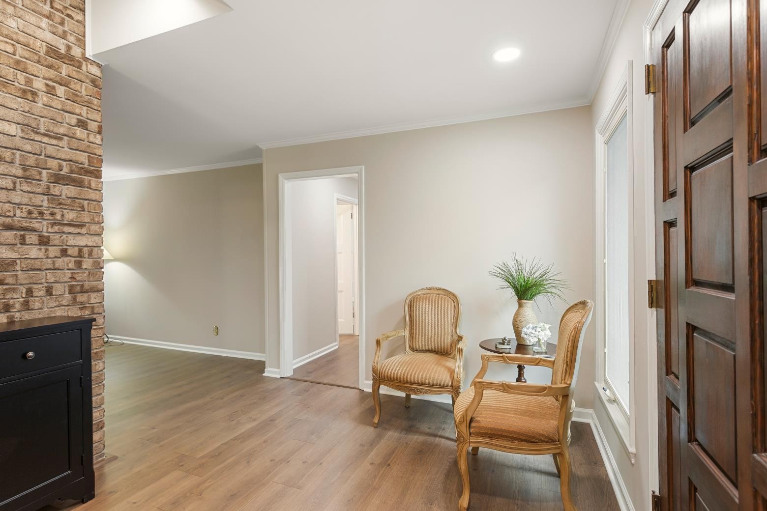 5700 Queen Mary Lane