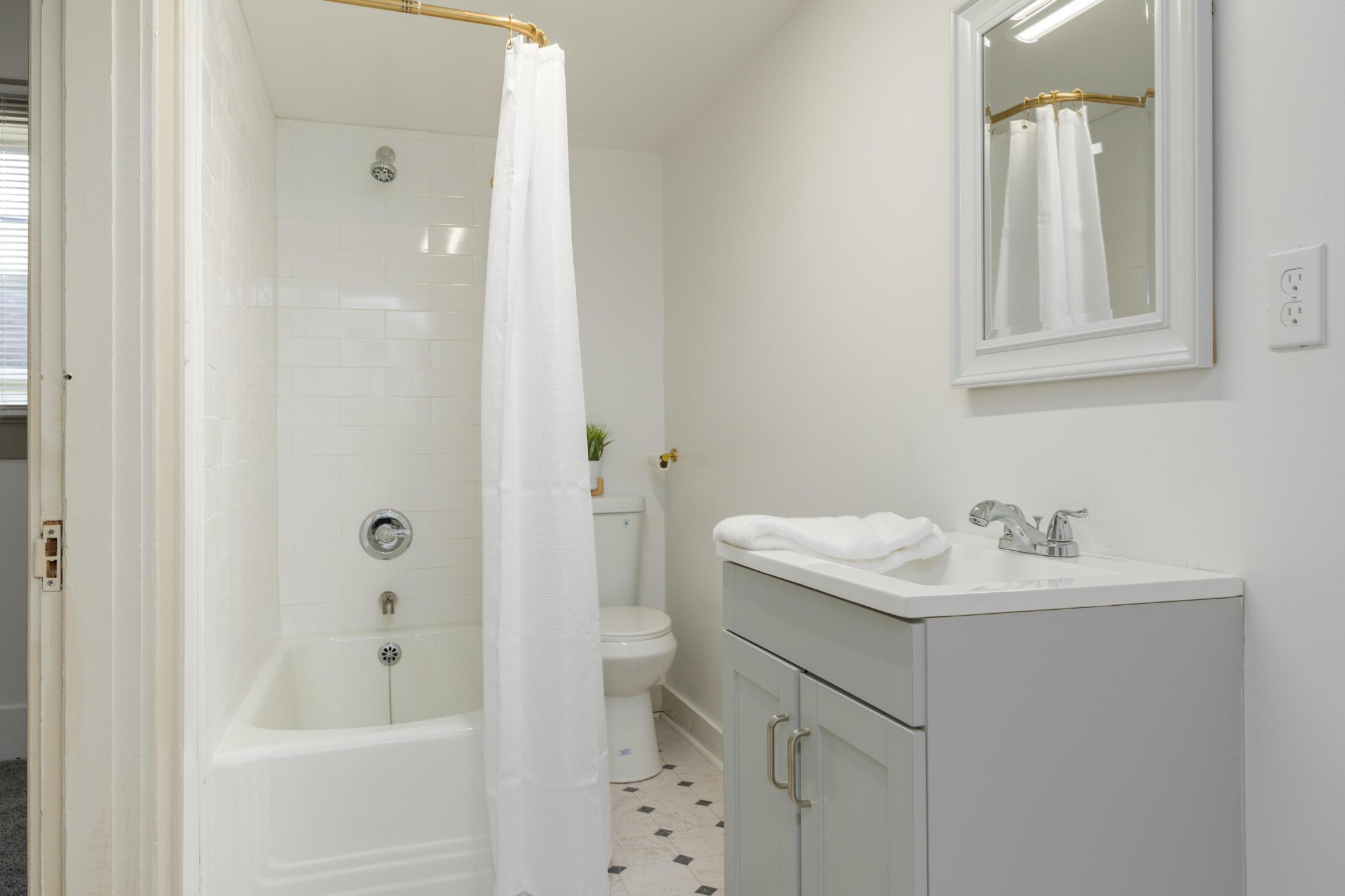 1175 SE Hardwick Street