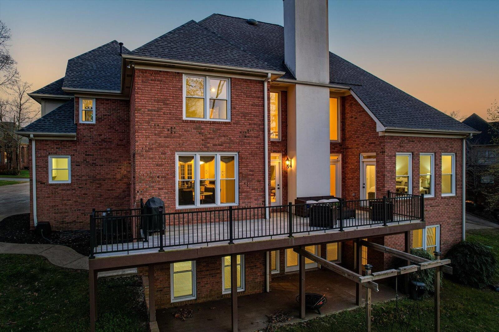 9235 Royal Mountain Drive