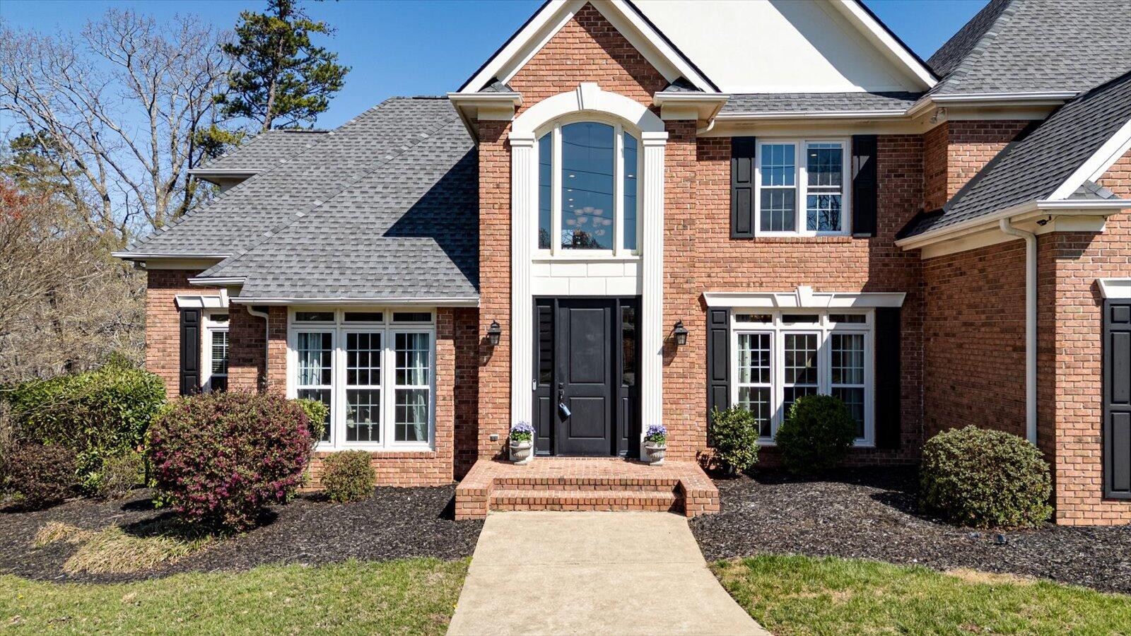 9235 Royal Mountain Drive