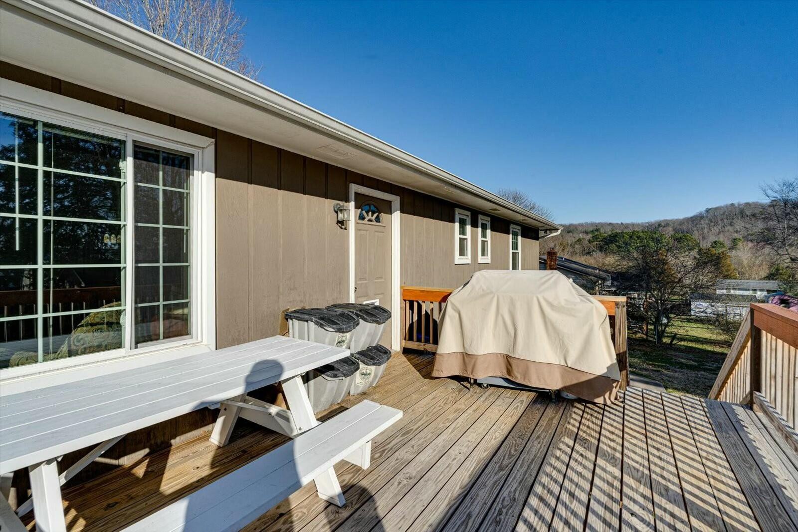 134 NW Leaf Drive