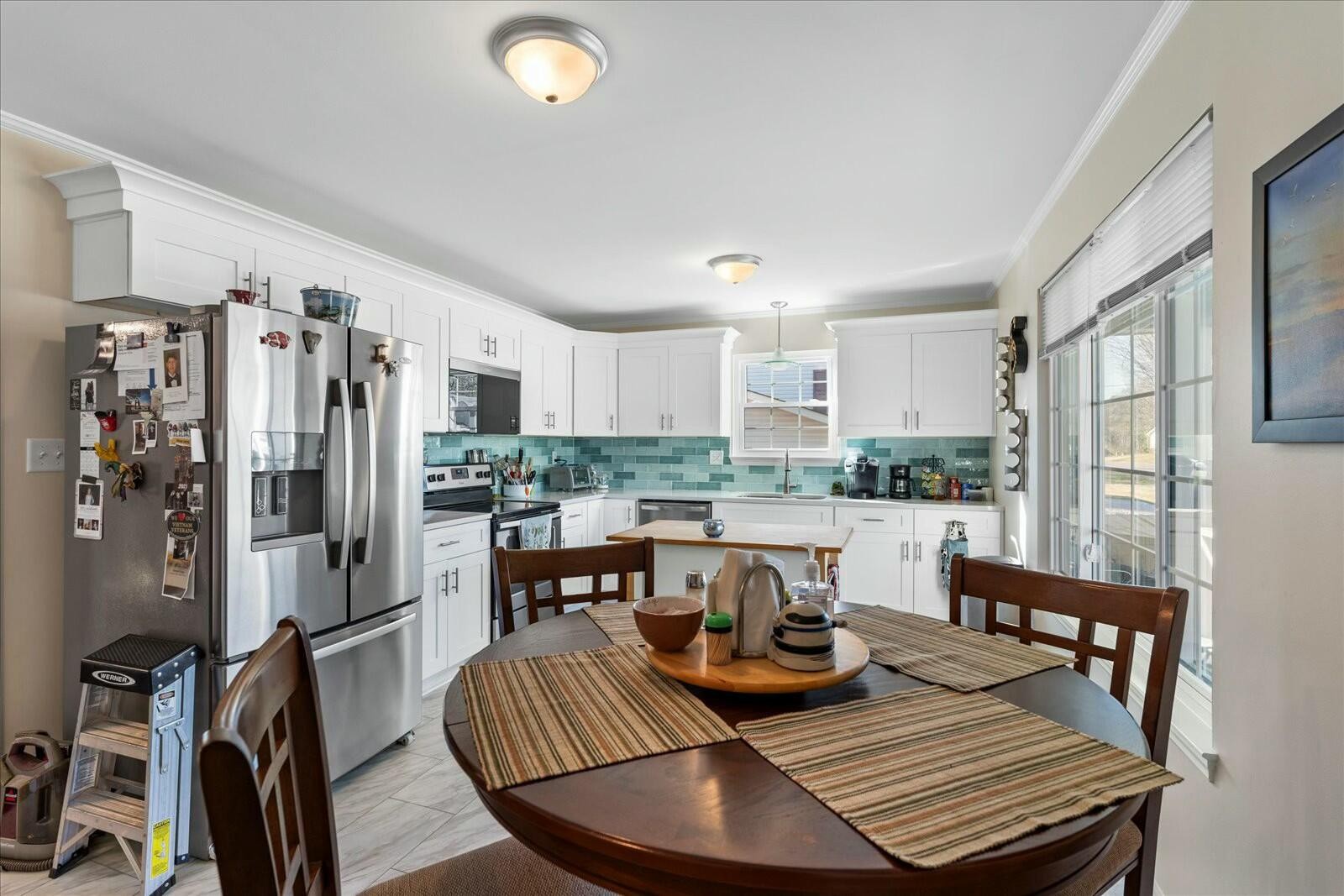 134 NW Leaf Drive