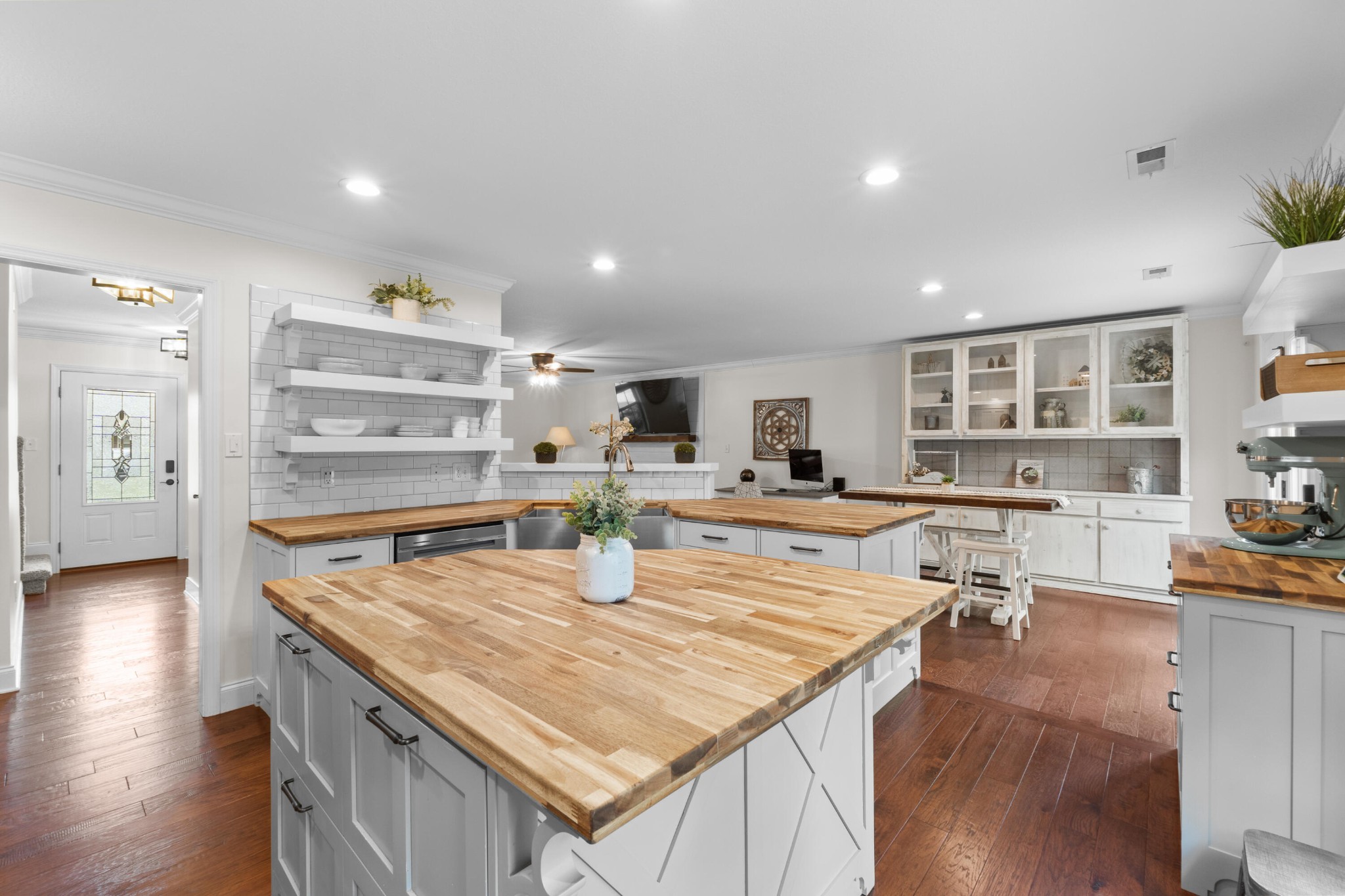 1208 Dark Creek Lane