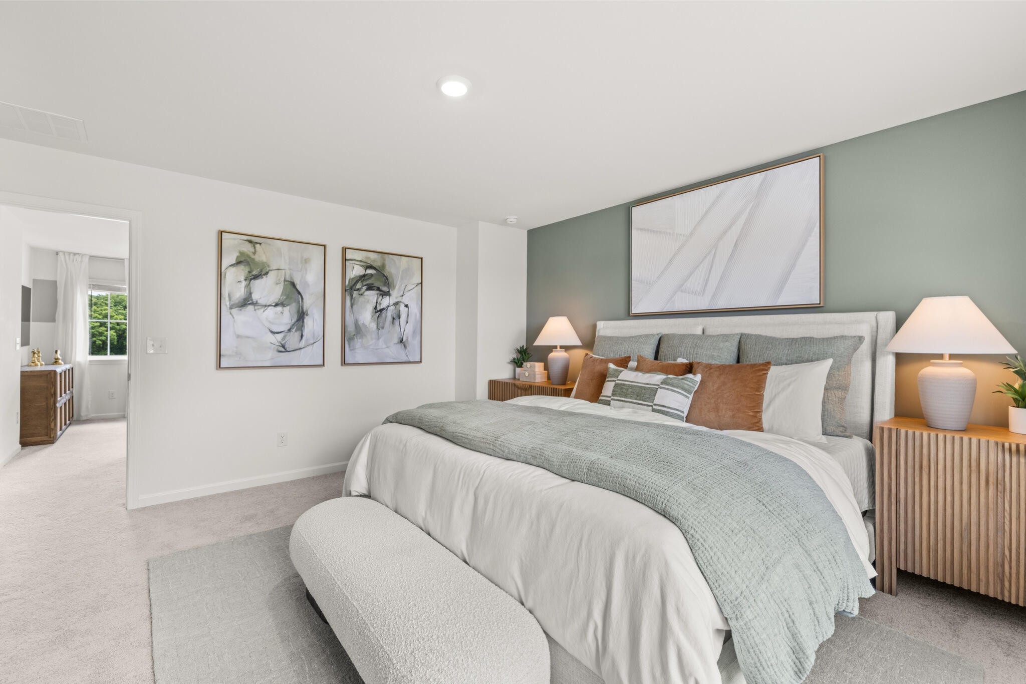 5070 Skyline Way, NE