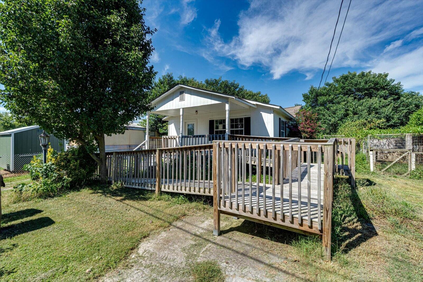 1335 8th Street, NE