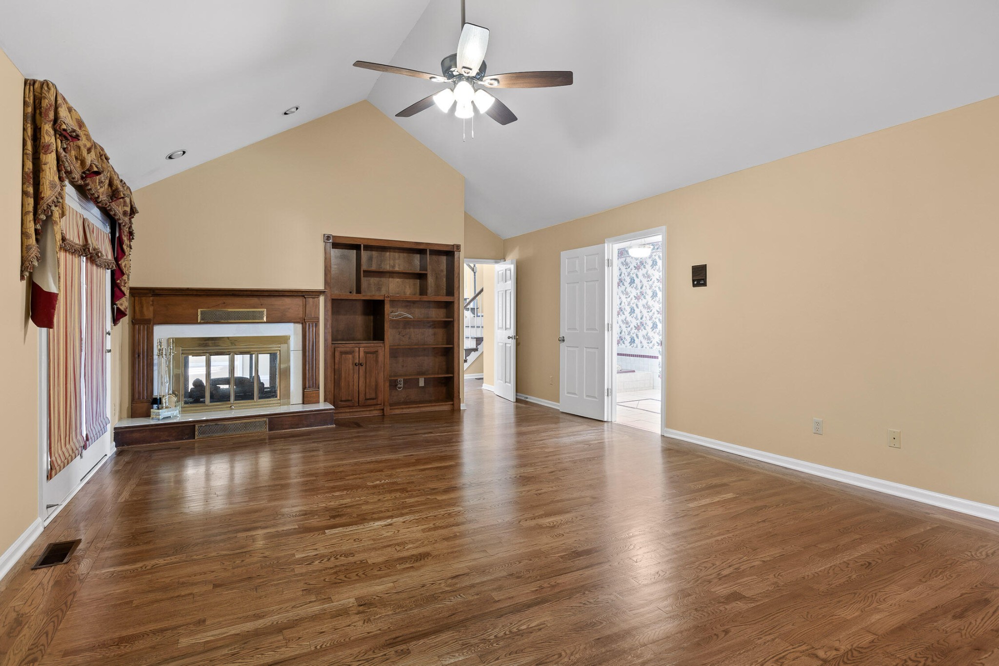 2508 Lake Dweller Lane