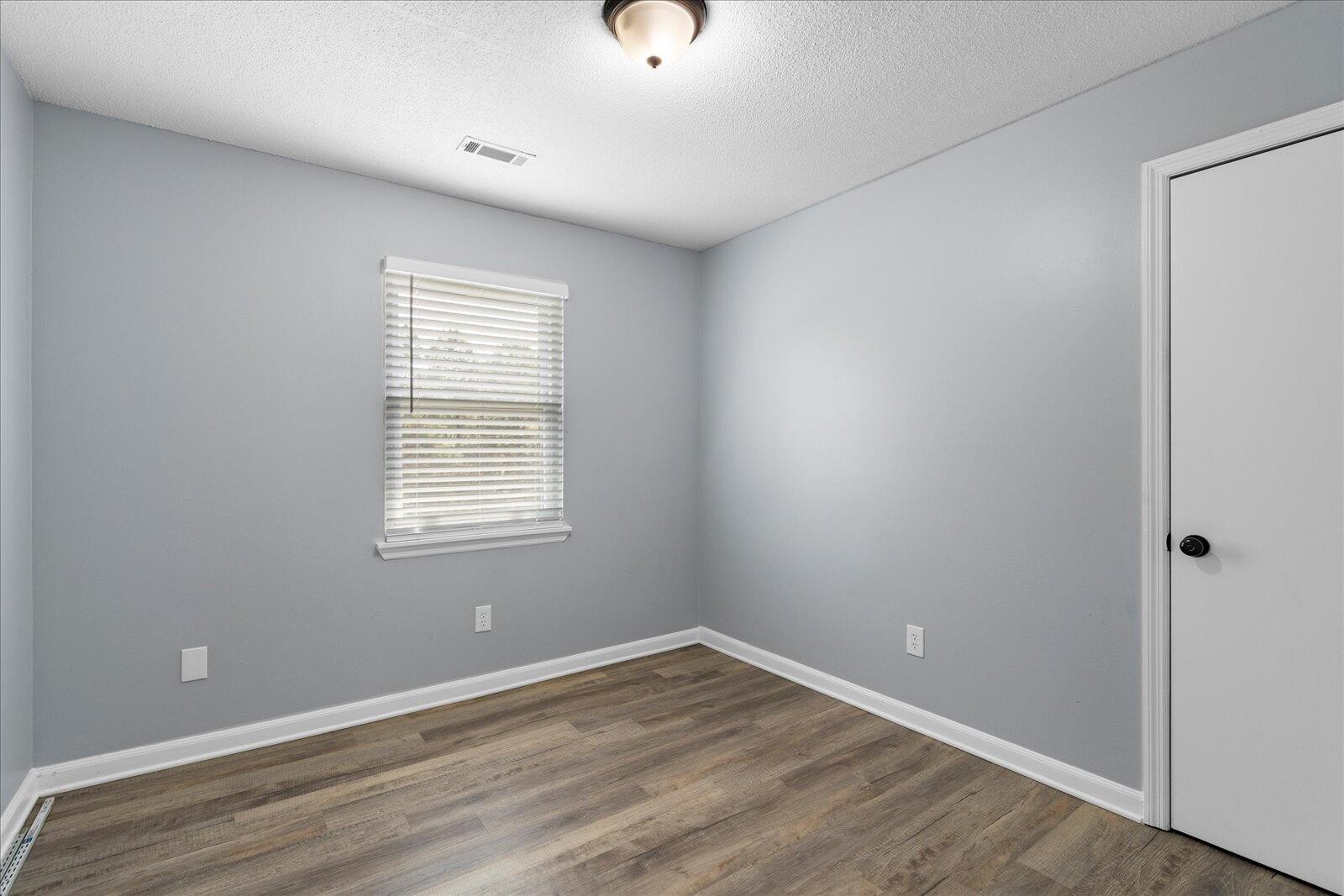 2165 Greendale Drive, NE