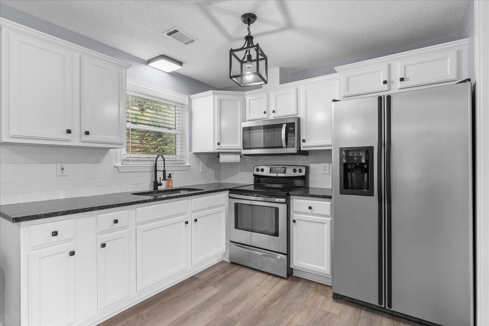 2165 Greendale Drive, NE