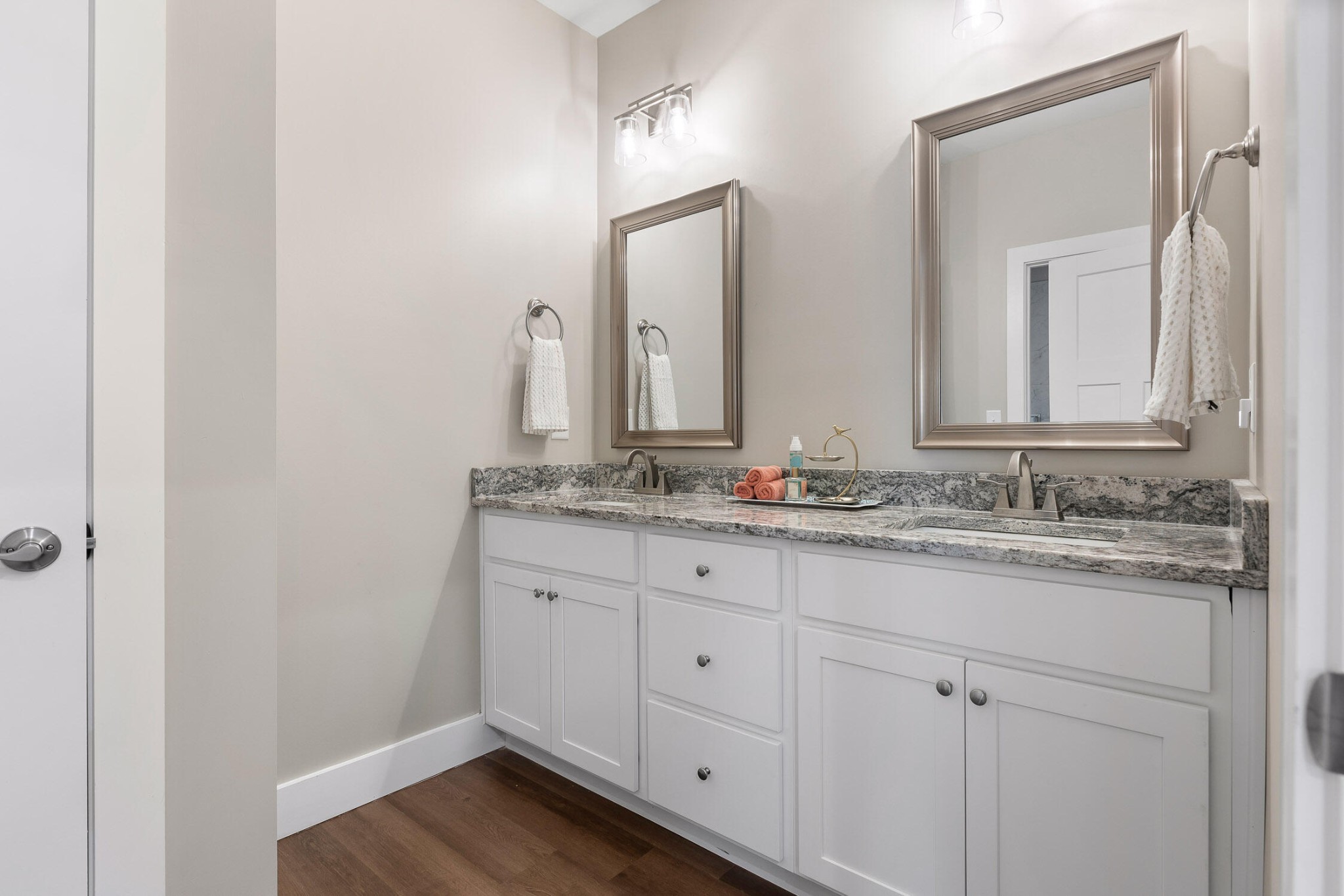 2013 Charles Street, NE