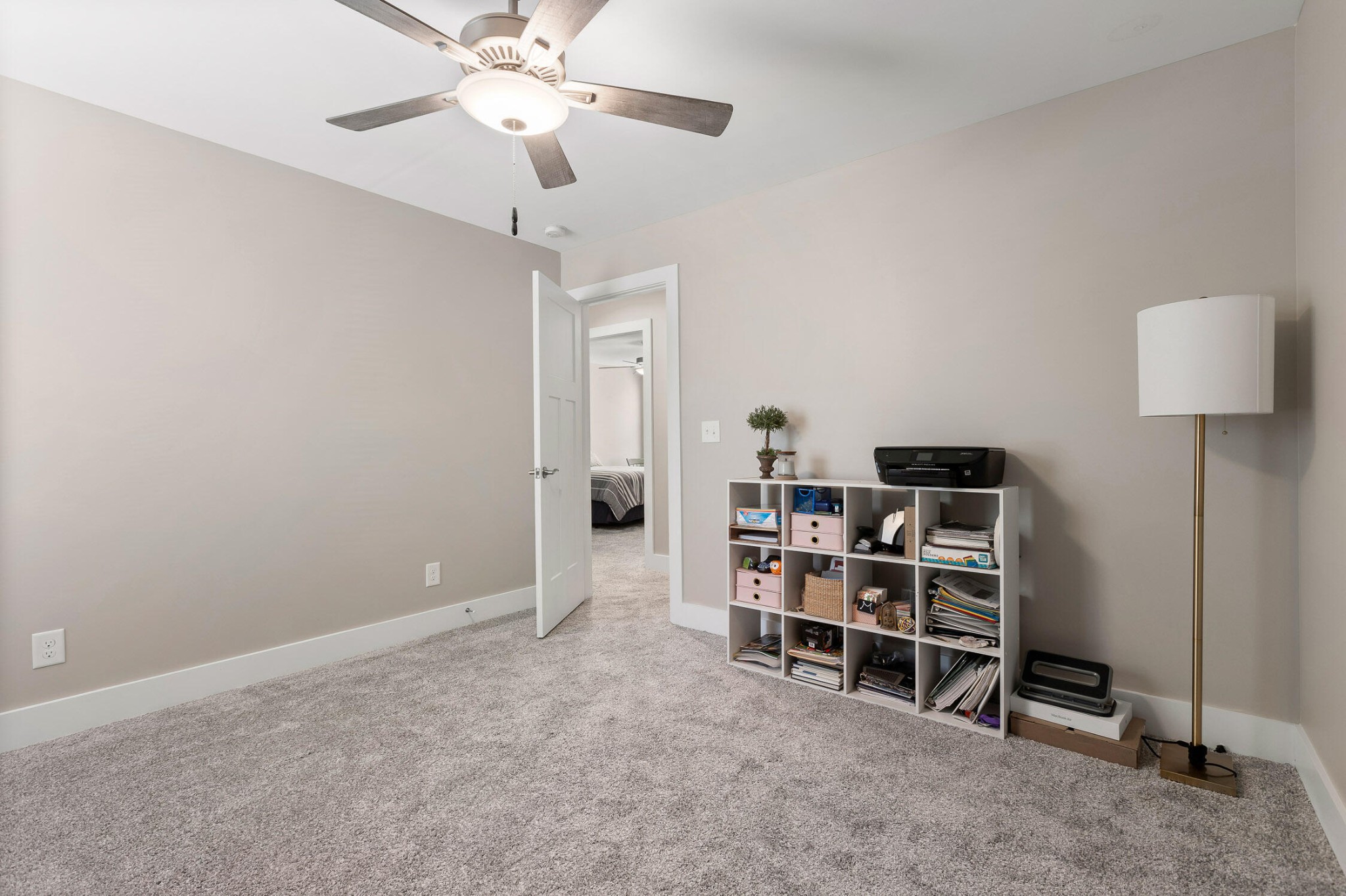 2013 Charles Street, NE