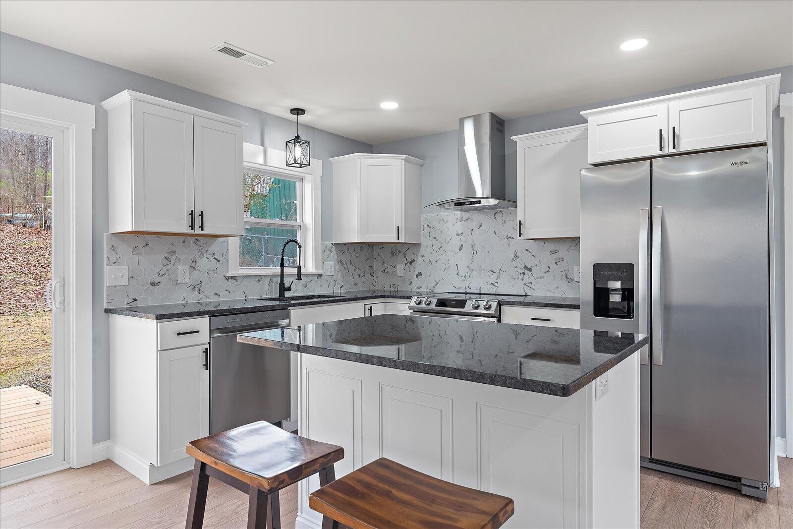 1917 Circle Drive, SW