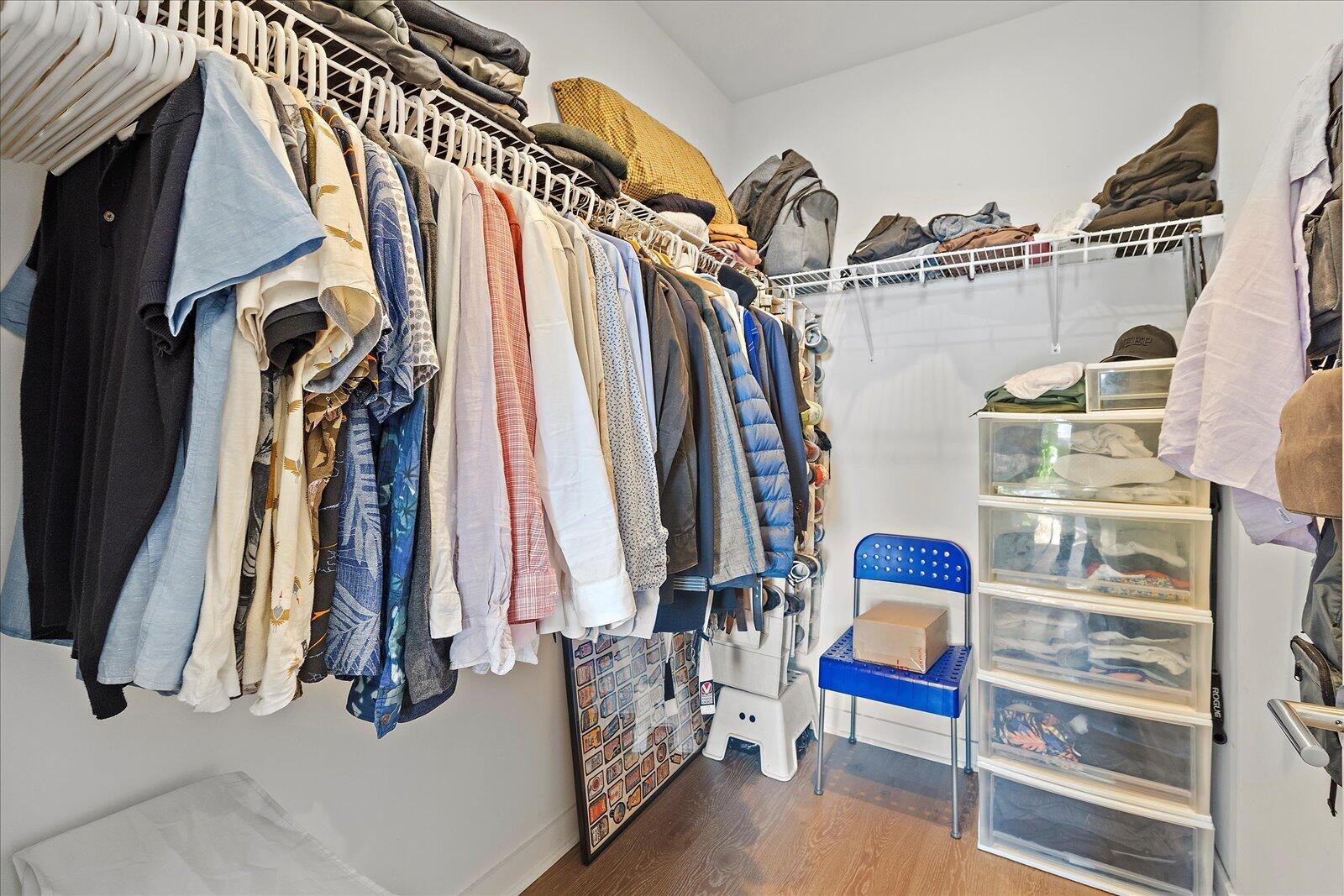 411 Fairpoint Street Unit: 202