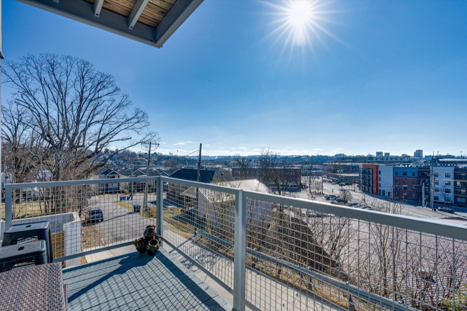 411 Fairpoint Street Unit: 202