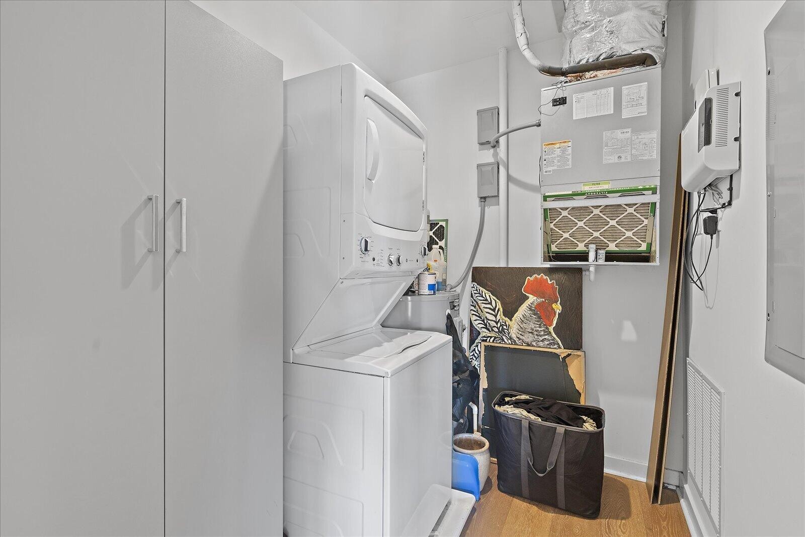 411 Fairpoint Street Unit: 202